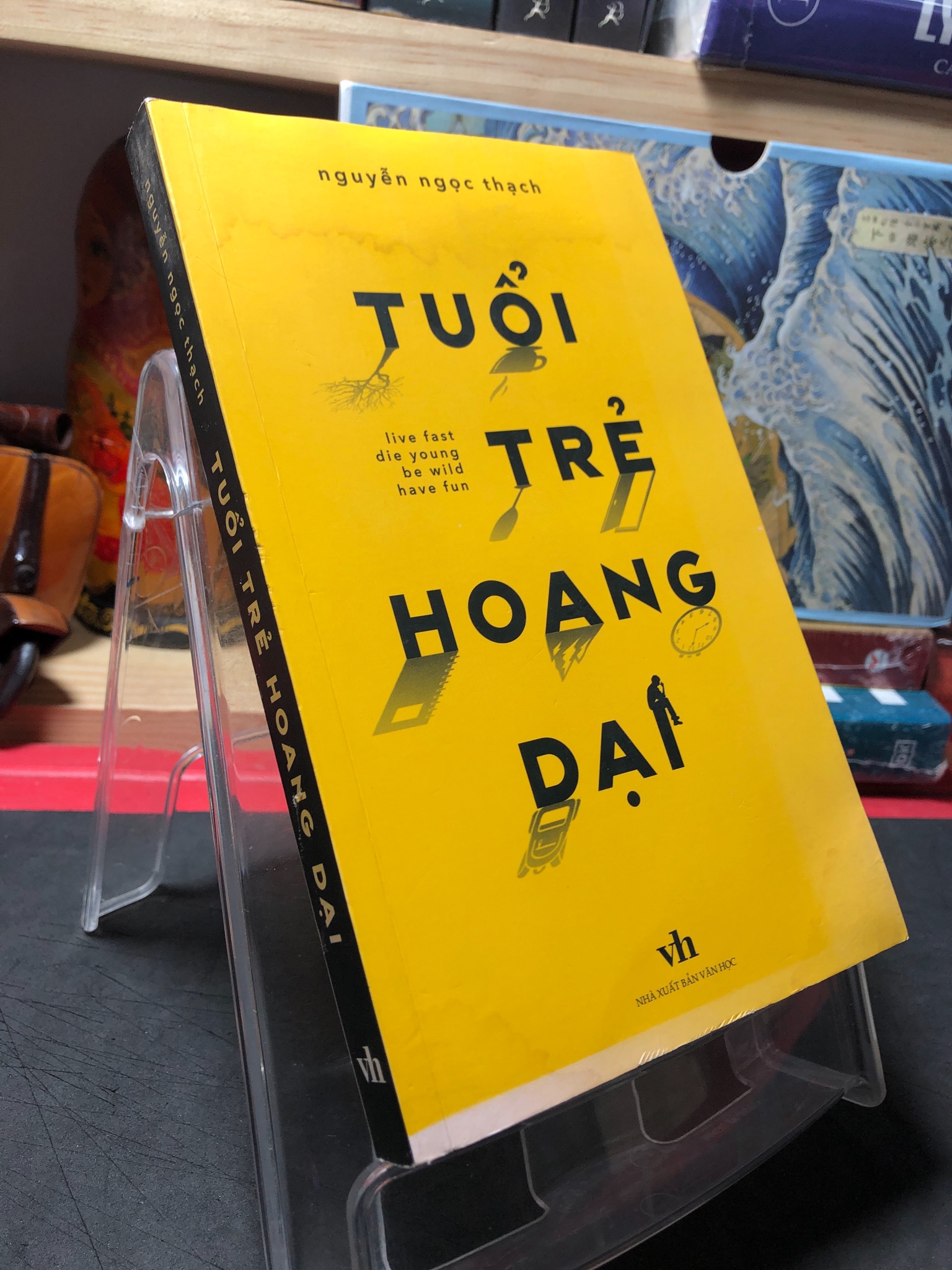Tuổi trẻ hoang dại 2019 mới 80% cong ẩm nhẹ Nguyễn Ngọc Thạch 0410 (SL có thể đặt: 1 Cuốn) - SÁCH ĐẠI HỌC