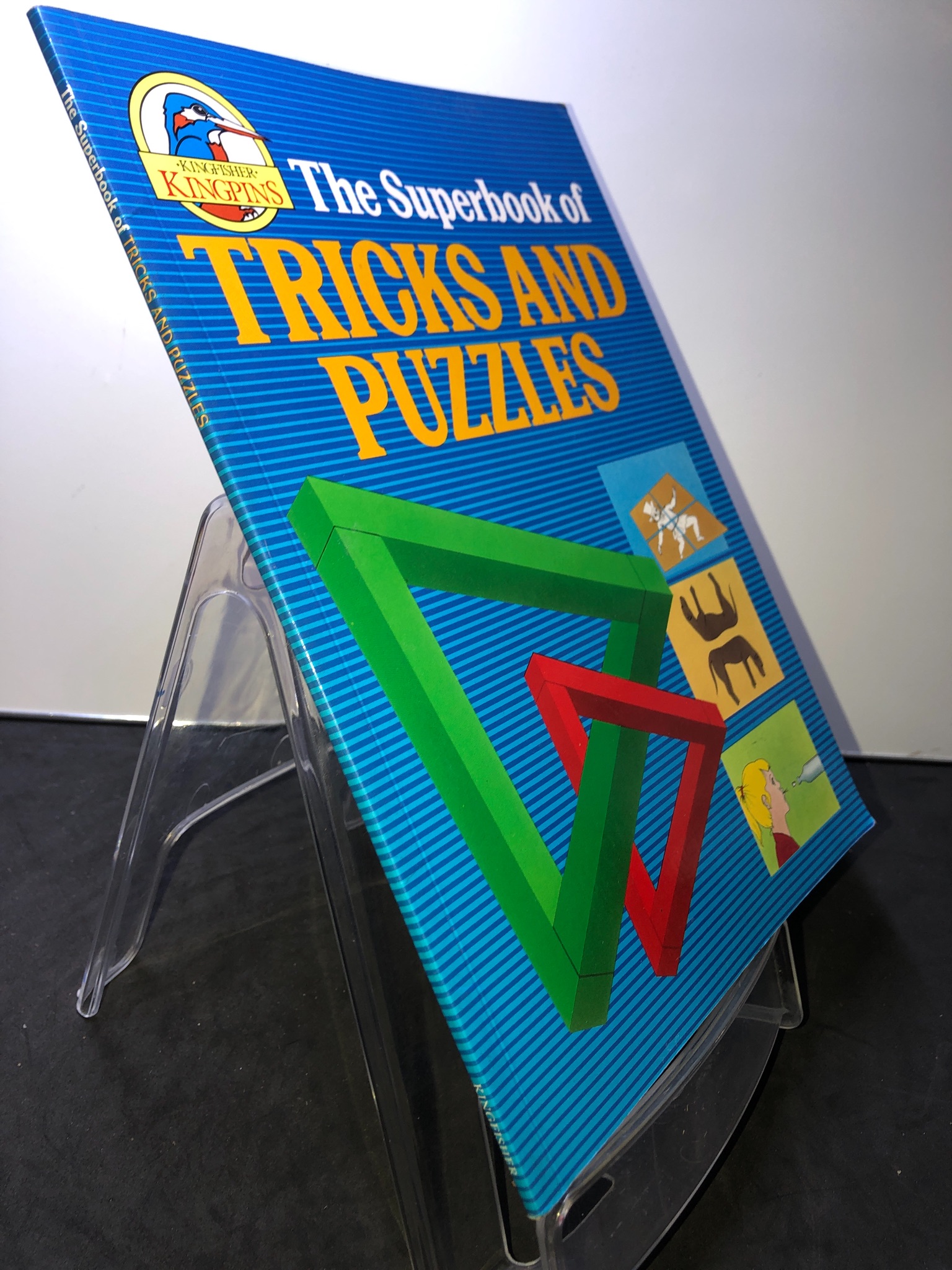 The Superbook of Tricks and Puzzles mới 85% bẩn nhẹ Kingfisher 2707 Sách ngoại văn (SL có thể đặt: 1 Cuốn) - SÁCH ĐẠI HỌC