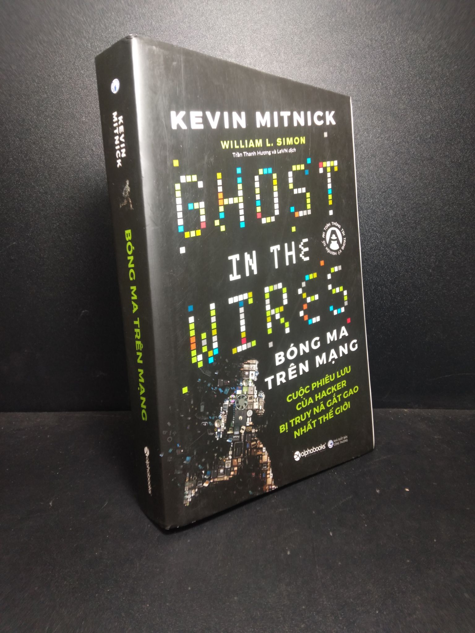 Bóng ma trên mạng Kevin Mitnick 2018 mới 80% bẩn bìa ố nhẹ 0611 (SL có thể đặt: 1 Cuốn) - SÁCH ĐẠI HỌC