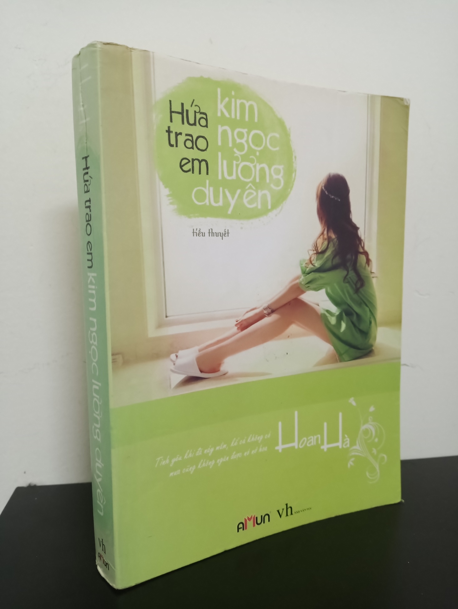 Hứa Trao Em Kim Ngọc Lương Duyên - Hoan Hà New 90% 0801 (SL có thể đặt: 1 cuốn) - SÁCH ĐẠI HỌC