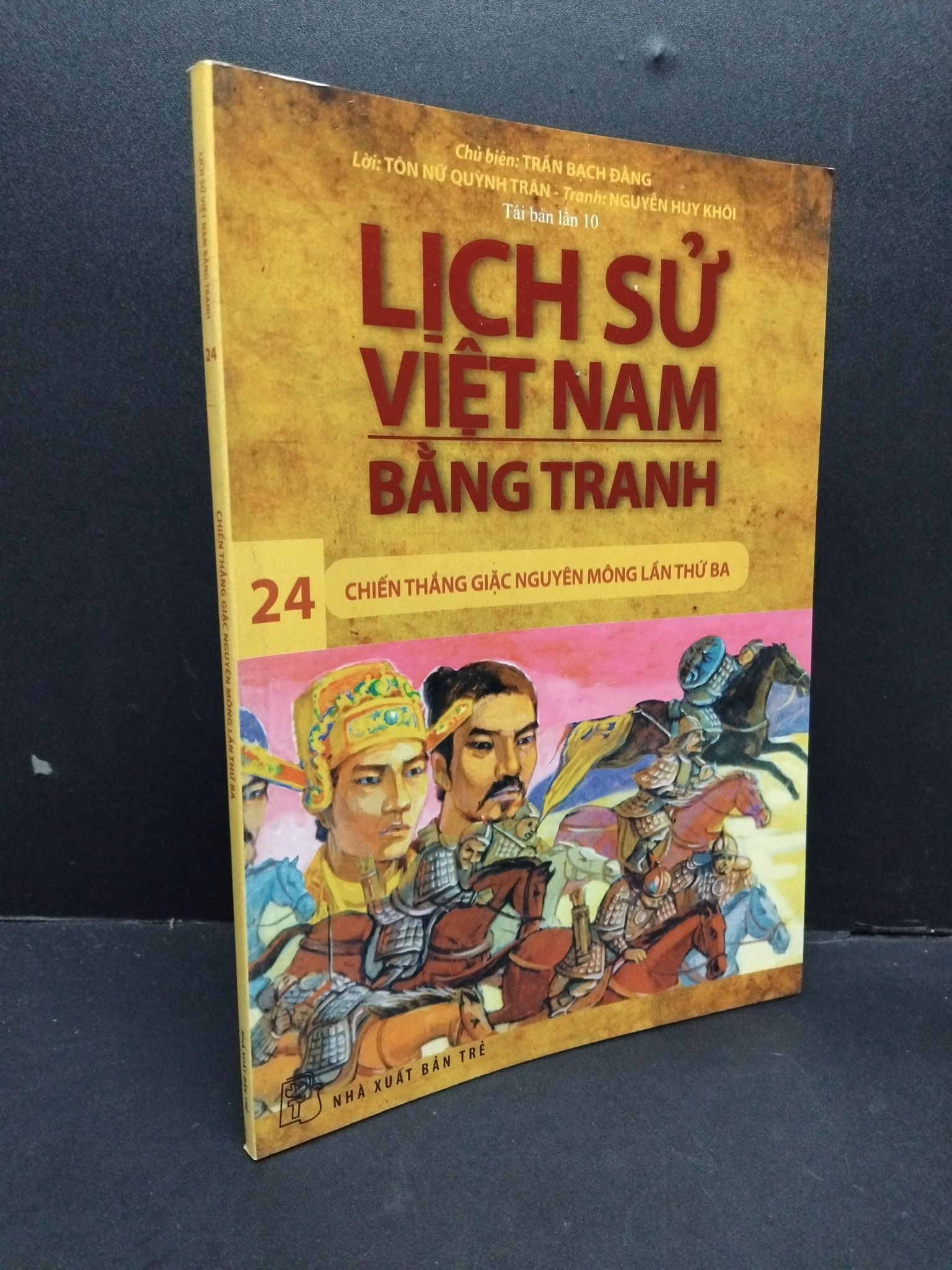 Lịch sử Việt Nam bằng tranh tập 24 mới 90% ố bẩn nhẹ 2017 1410 Trần Bạch Đằng Lịch sử, địa lí Việt Nam (SL có thể đặt: 4 Cuốn) - SÁCH ĐẠI HỌC