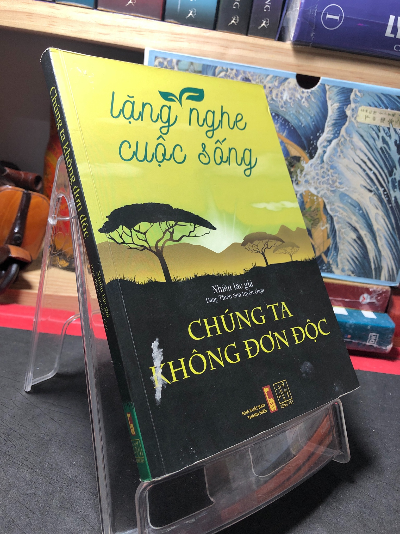 Lặng nghe cuộc sống Chúng ta không đơn độc 2018 mới 90% bẩn nhẹ 1110 Sách tư duy, kỹ năng sống (SL có thể đặt: 1 Cuốn) - SÁCH ĐẠI HỌC
