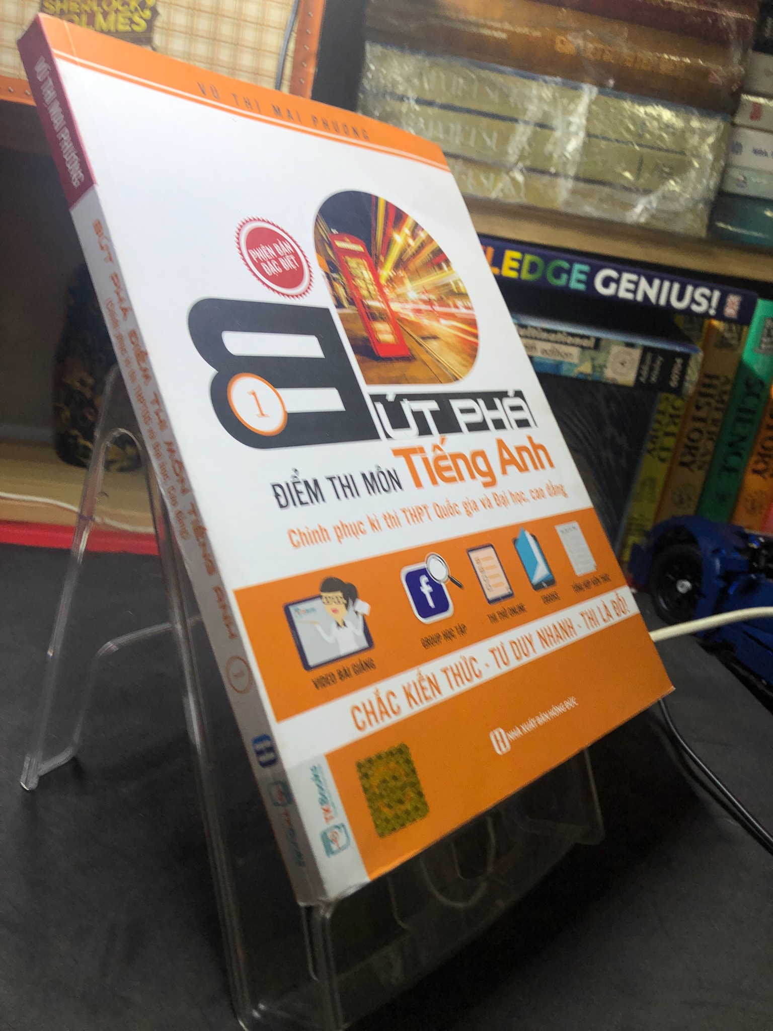 Bứt phá điểm thi môn tiếng Anh 1 phiên bản đặc biệt chinh phục kì thi THPT quốc gia, cao đẳng, đại học 2018 mới 85% bẩn nhẹ bụng sách Vũ Thị Mai Phương 2506 Sách luyện thi đại học, cao đẳng (SL có thể đặt: 1 Cuốn) - SÁCH ĐẠI HỌC