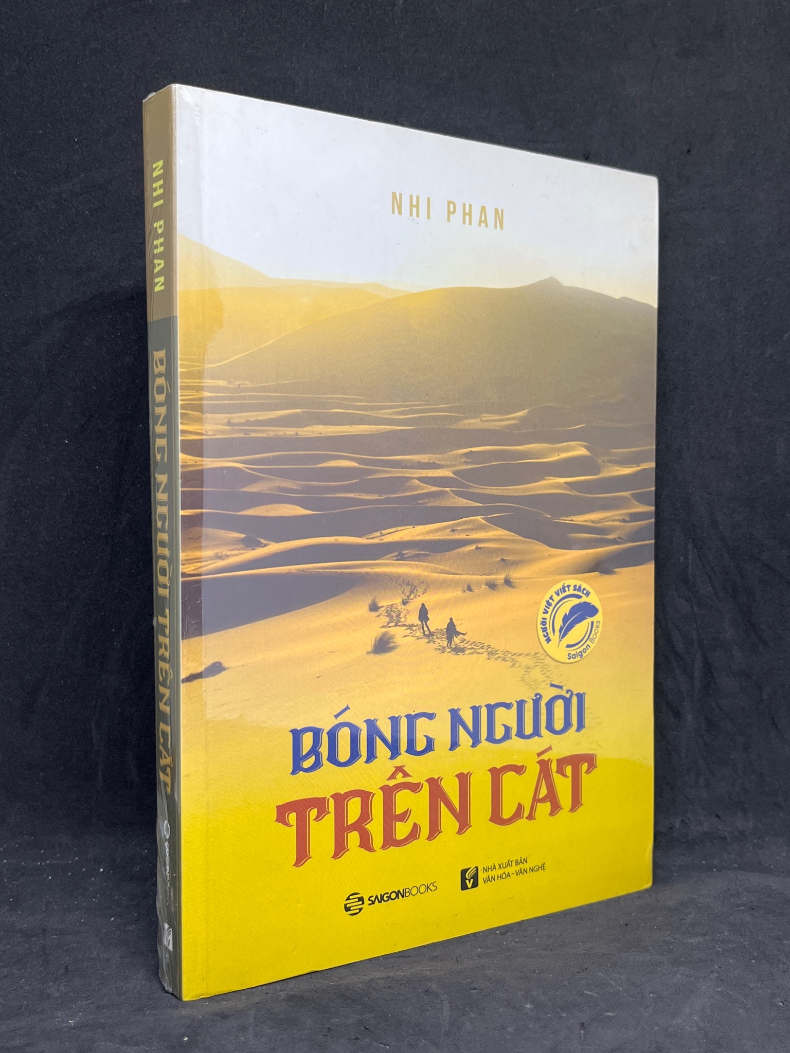 Bóng Người Trên Cát - Nhi Phan new 100% 1205 (SL có thể đặt: 1 Cuốn) - SÁCH ĐẠI HỌC