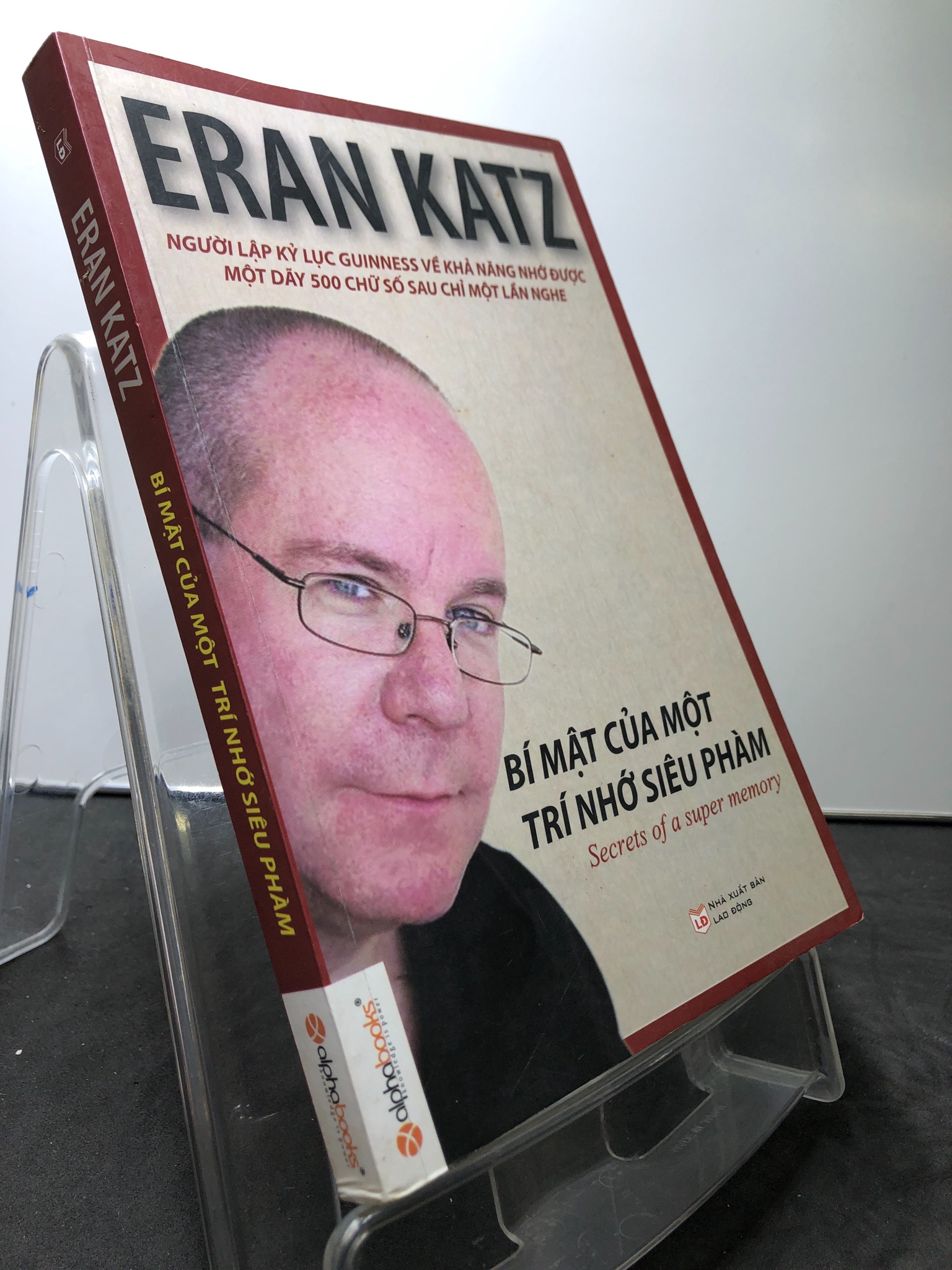 Bí mật của một trí nhớ siêu phàm 2015 mới 80% bẩn nhẹ Eran Katz 0108 Sách tư duy, kỹ năng sống (SL có thể đặt: 1 Cuốn) - SÁCH ĐẠI HỌC