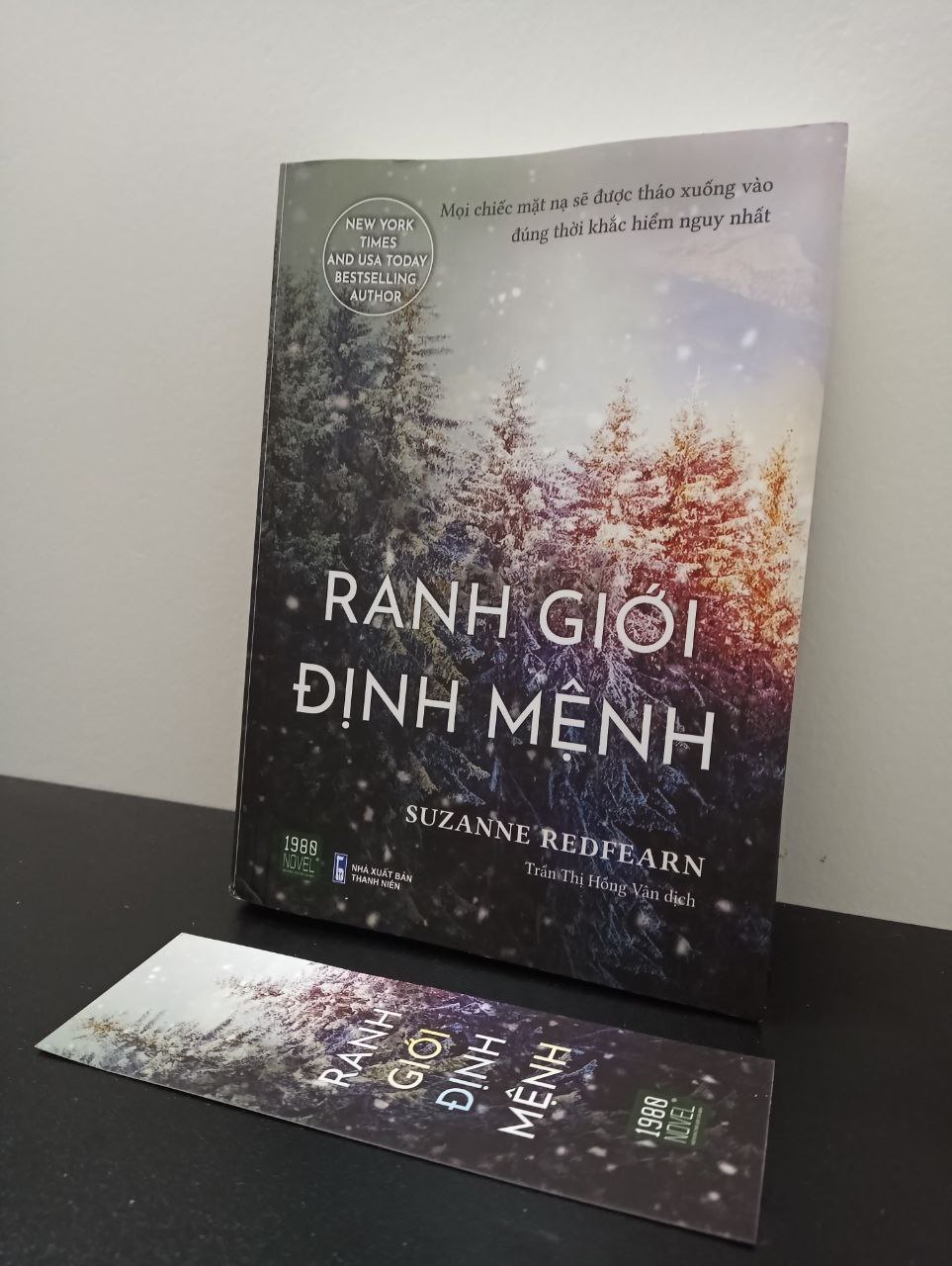 Ranh giới định mệnh Suzanne Redfearn New 100% 2703 (SL có thể đặt: 1 cuốn) - SÁCH ĐẠI HỌC