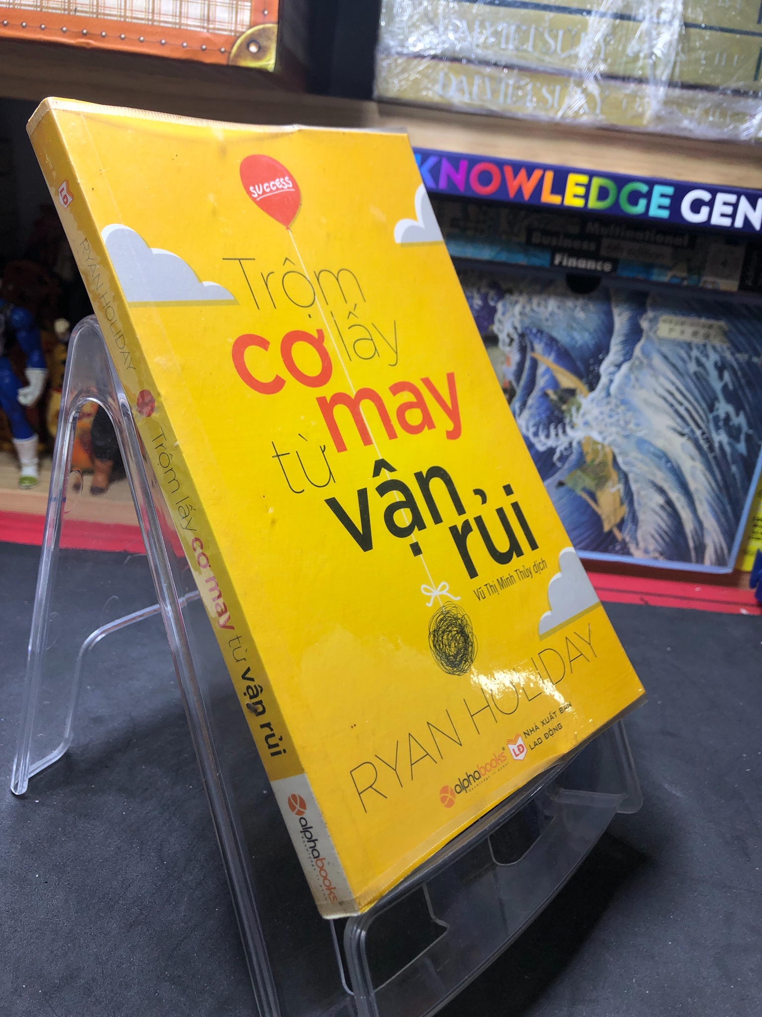Trộm lấy cơ may từ vận rủi 2016 mới 85% bẩn nhẹ bụng sách Ryan Holiday 0207 Sách tư duy, kỹ năng sống (SL có thể đặt: 1 Cuốn) - SÁCH ĐẠI HỌC