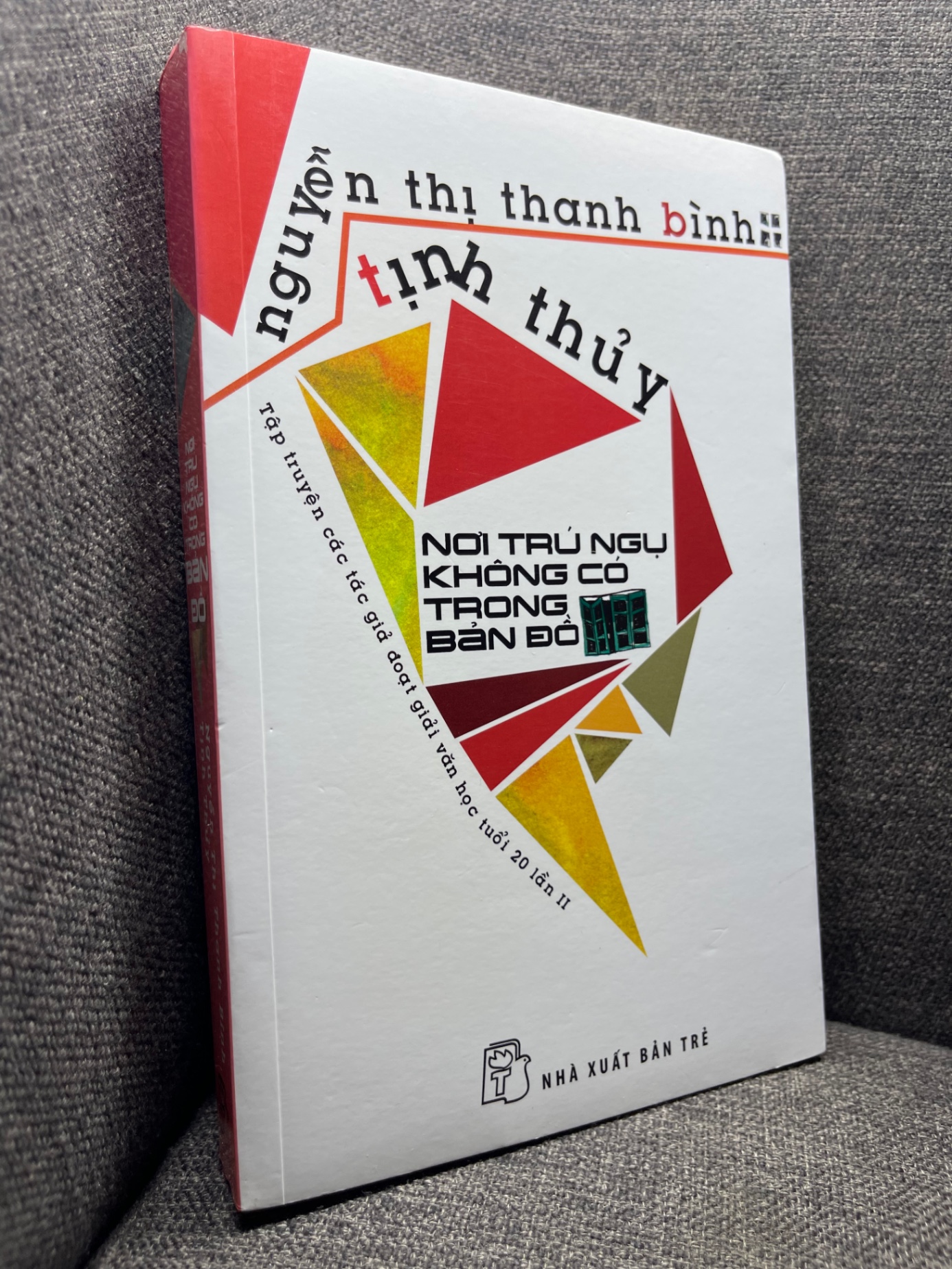 Nơi trú ngụ không có trong bản đồ Nguyễn Thị Thanh Bình Tịnh Thuỷ 2014 mới 80% 1704 (SL có thể đặt: 1 Cuốn) - SÁCH ĐẠI HỌC