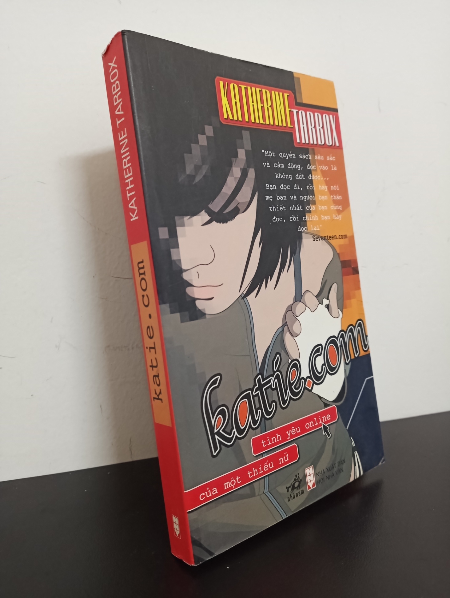katie.com - Tình Yêu Online Của Một Thiếu Nữ (2006) - Katherine Tarbox Mới 90% 0103 (SL có thể đặt: 1 cuốn) - SÁCH ĐẠI HỌC