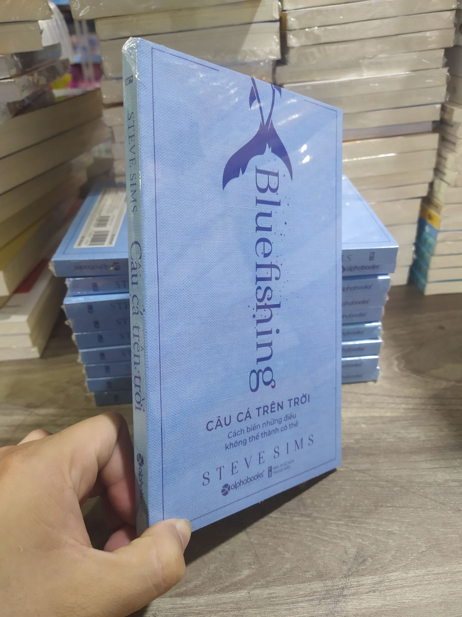 Câu cá trên trời mới 100% 1502 (SL có thể đặt: 1 Cuốn) - SÁCH ĐẠI HỌC