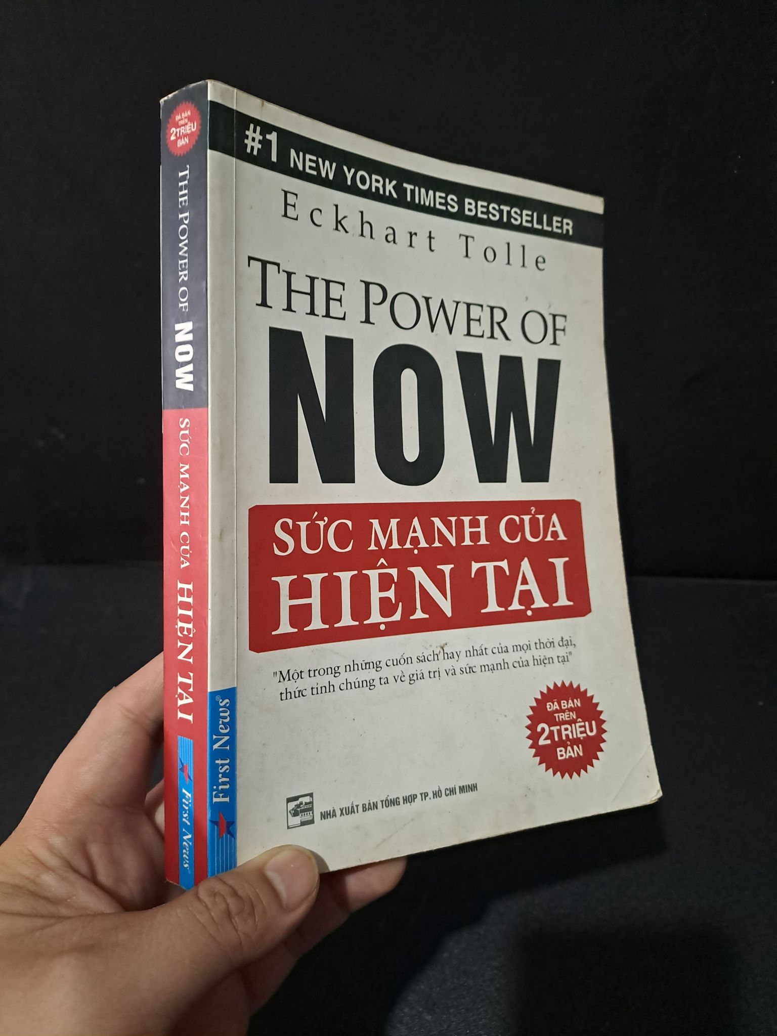 Sức mạnh của hiện tại mới 80% bẩn bìa, ố nhẹ, tróc gáy nhẹ 2009 Eckhart Tolle 1804 Sách tư duy, kỹ năng sống (SL có thể đặt: 1 Cuốn) - SÁCH ĐẠI HỌC