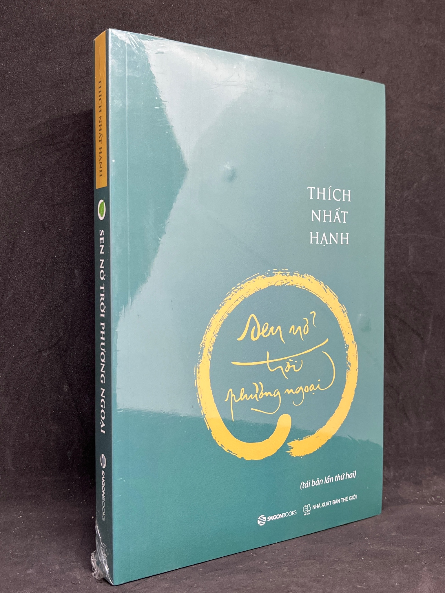 Sen Nở Trời Phương Ngoại - Thích Nhất Hạnh new 100% 1105 Phật giáo (SL có thể đặt: 6 Cuốn) - SÁCH ĐẠI HỌC