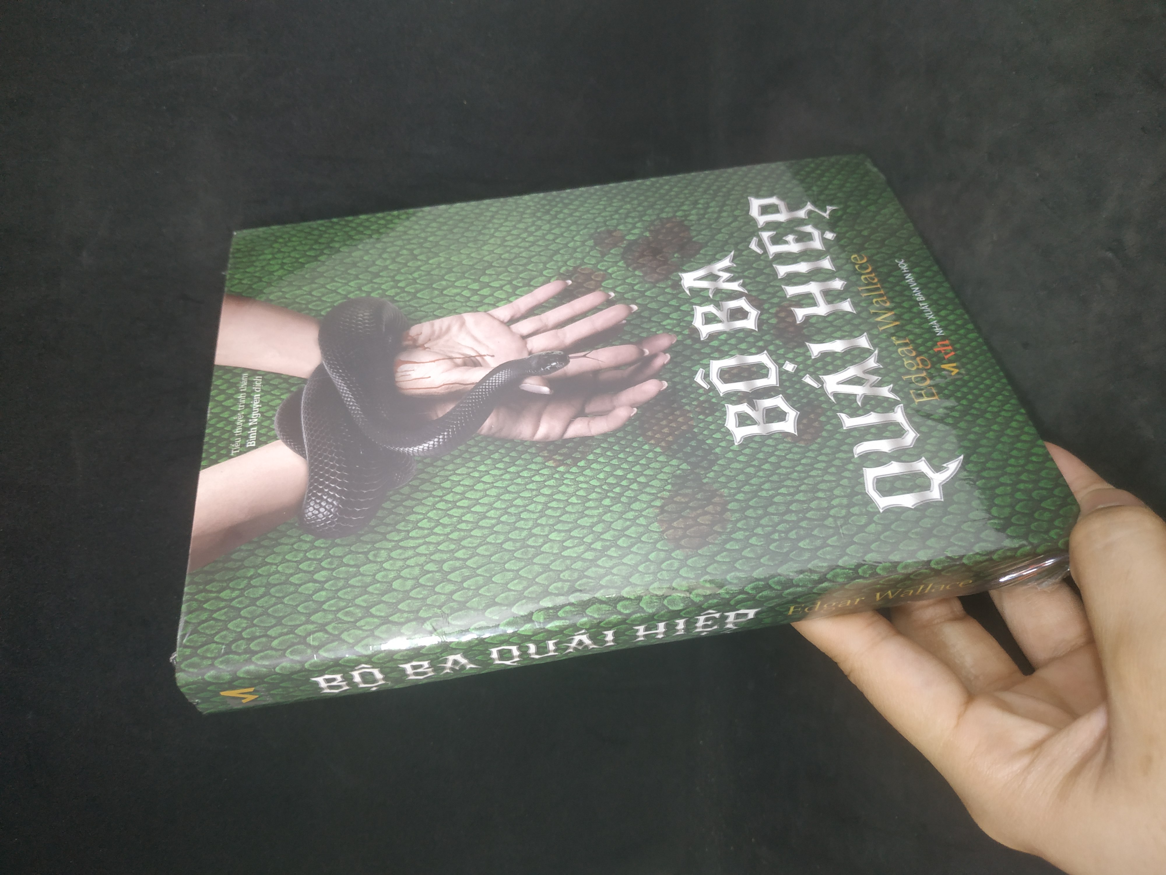 Bộ ba quái hiệp 100% 0202 (SL có thể đặt: 1 Cuốn) - SÁCH ĐẠI HỌC