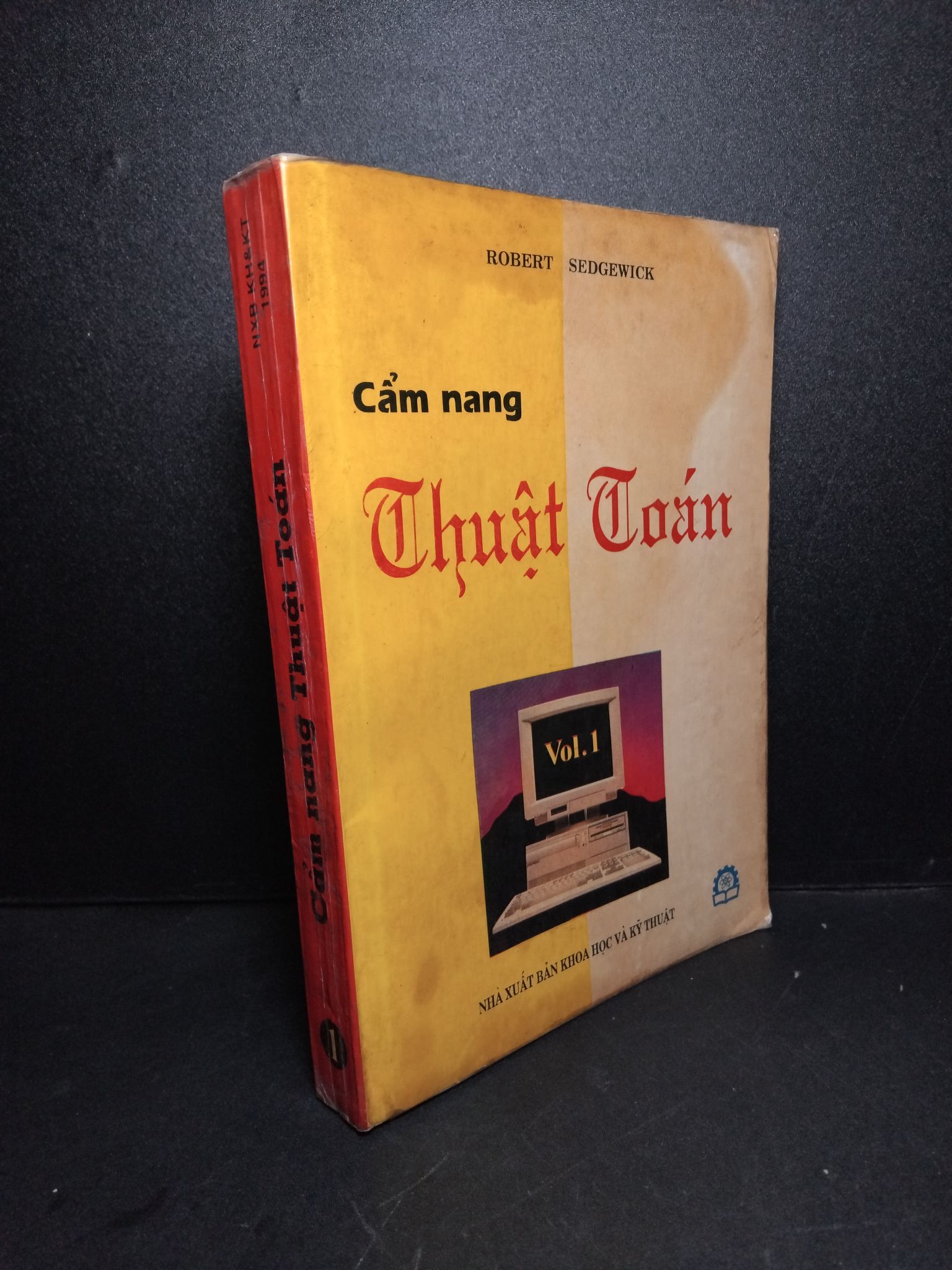 Cẩm nang thuật toán vol1 mới 70% ố bẩn 1994 Robert Sedgewick 2103 Phật giáo (SL có thể đặt: 1 Cuốn) - SÁCH ĐẠI HỌC