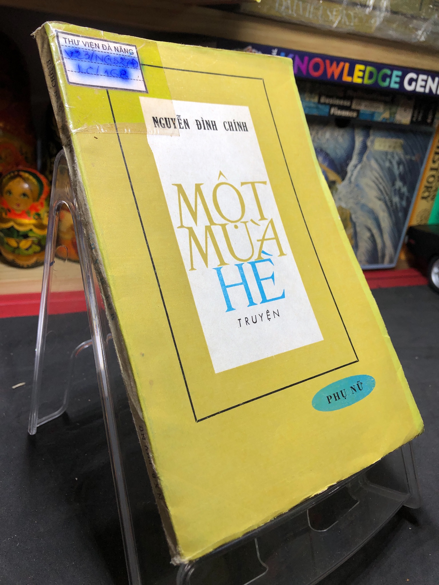 Một mùa hè 1980 mới 60% ố vàng Nguyễn Đình Chính 0906 (SL có thể đặt: 1 Cuốn) - SÁCH ĐẠI HỌC