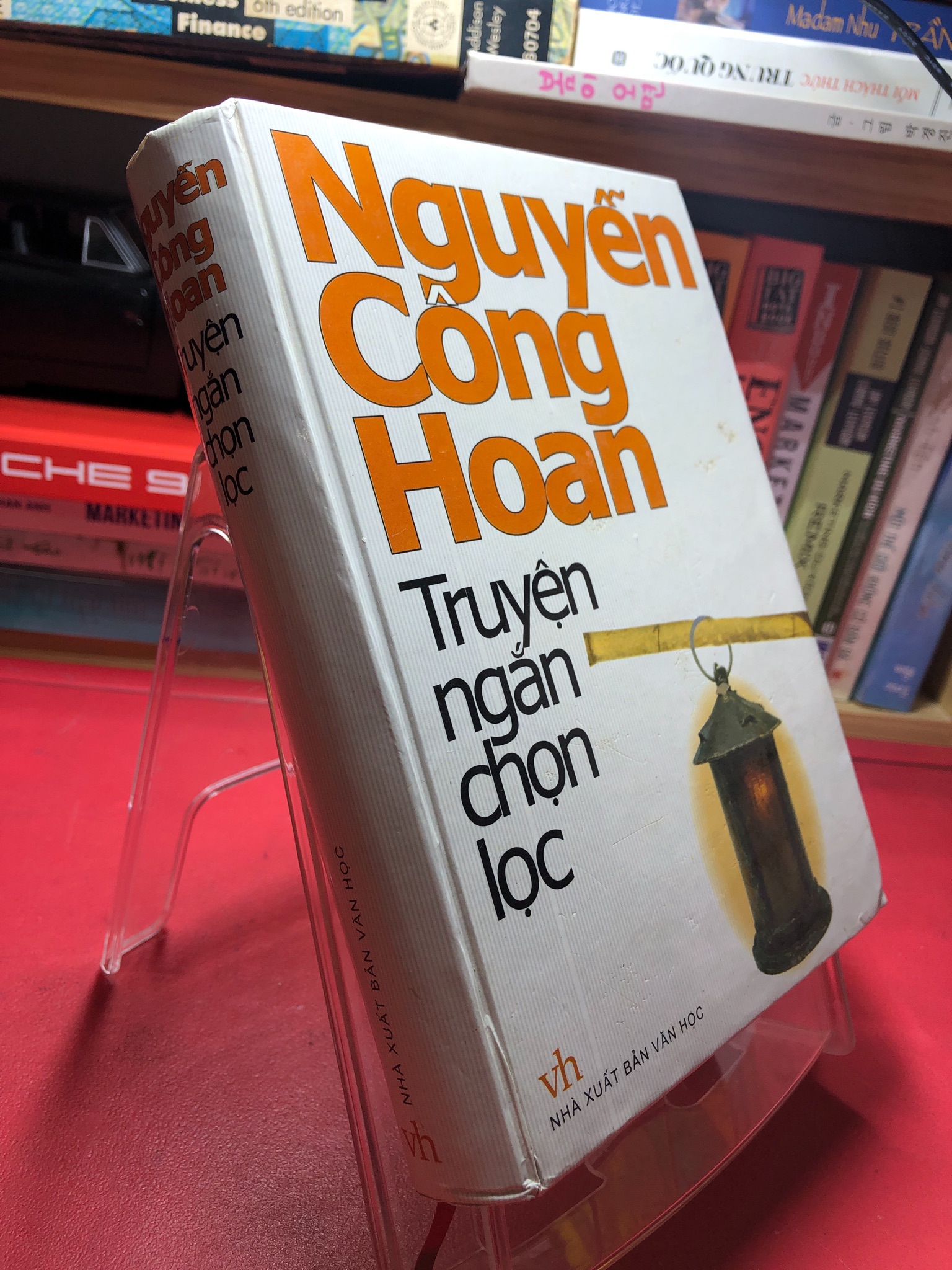 Truyện ngắn chọn lọc Nguyễn Công Hoan 2004 mới 75% bẩn viền bụng sách 1905 Truyện ngắn, tản văn (SL có thể đặt: 1 Cuốn) - SÁCH ĐẠI HỌC