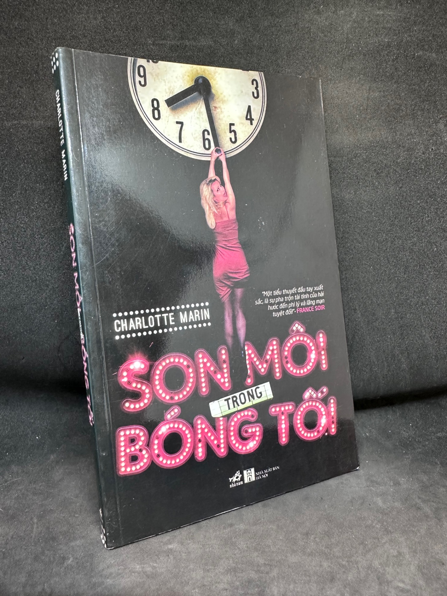 Son Môi Trong Bóng Tối - Charlotte Marin, Mới 80% (Ố Vàng), 2012 1303 (SL có thể đặt: 1 Cuốn) - SÁCH ĐẠI HỌC