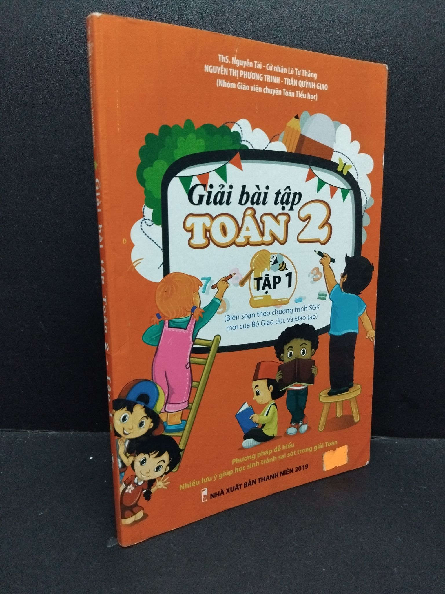 Giải bài tập toán 2 tập 1 mới 80% bẩn ố nhẹ có viết vào sách 2019 1209 Sách tham khảo cấp II (SL có thể đặt: 1 Cuốn) - SÁCH ĐẠI HỌC