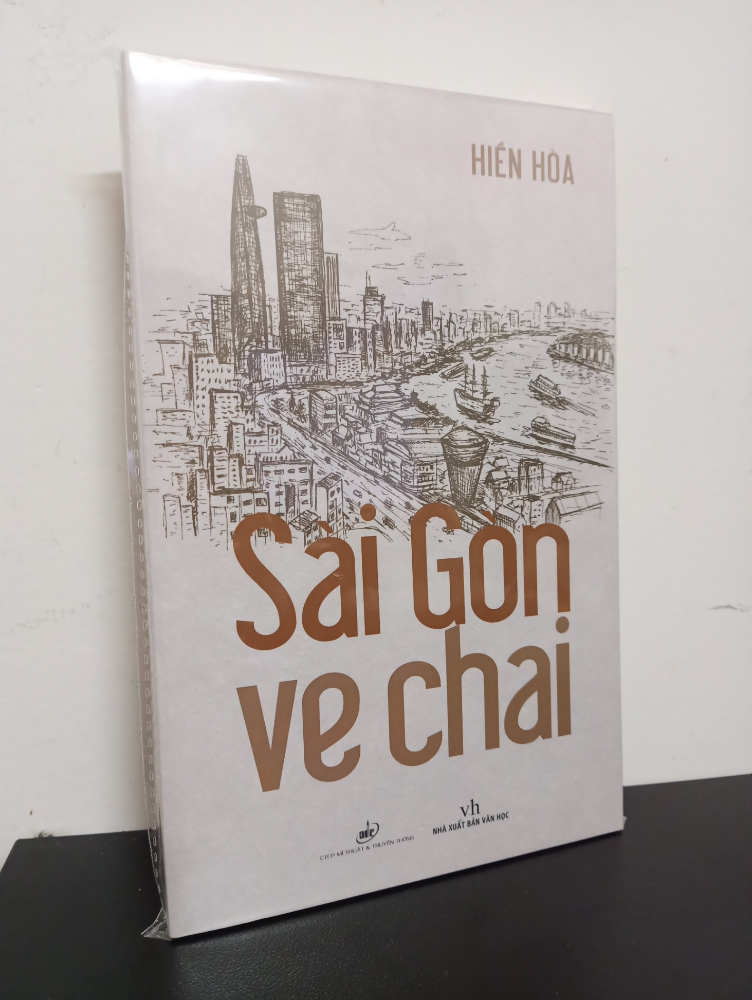 Sài Gòn Ve Chai - Hiền Hòa New 100% 0901 (SL có thể đặt: 1 cuốn) - SÁCH ĐẠI HỌC