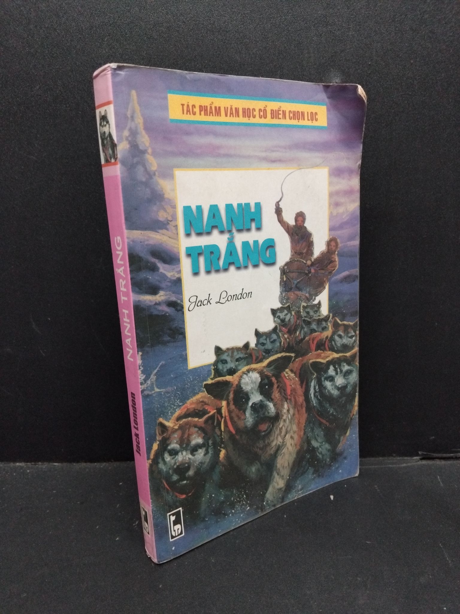 Nanh trắng Jack London mới 80% bẩn bìa, ố nhẹ, cong bìa, tróc gáy 2001 3010 (SL có thể đặt: 1 Cuốn) - SÁCH ĐẠI HỌC