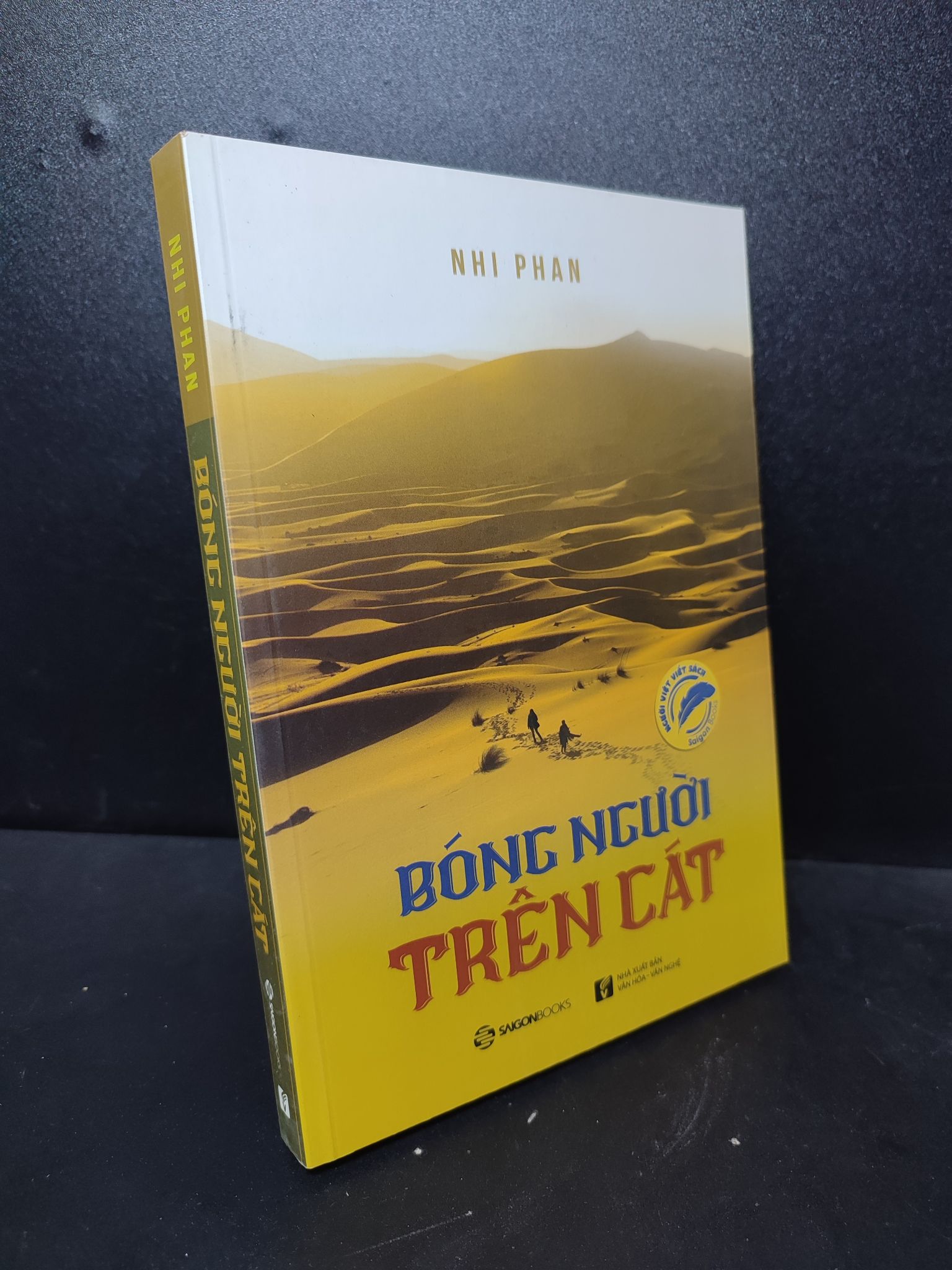 Bóng người trên cát Nhi Phan 2018 mới 95% 2512 văn học, du lịch Sách địa danh, du lịch (SL có thể đặt: 5 Cuốn) - SÁCH ĐẠI HỌC