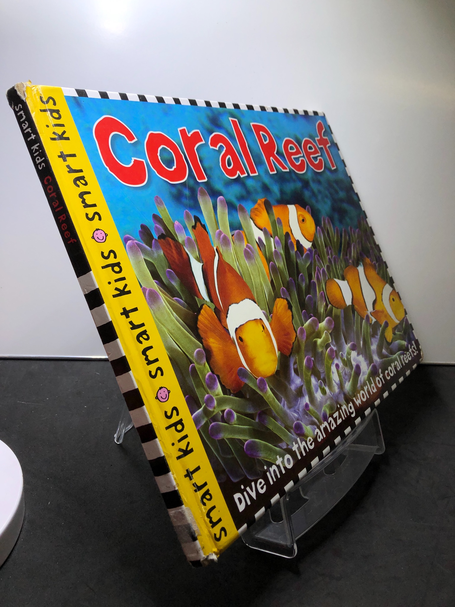 Coral Reef BÌA CỨNG mới 85% tróc góc bìa nhẹ Smart kids 2607 Sách ngoại văn (SL có thể đặt: 1 Cuốn) - SÁCH ĐẠI HỌC