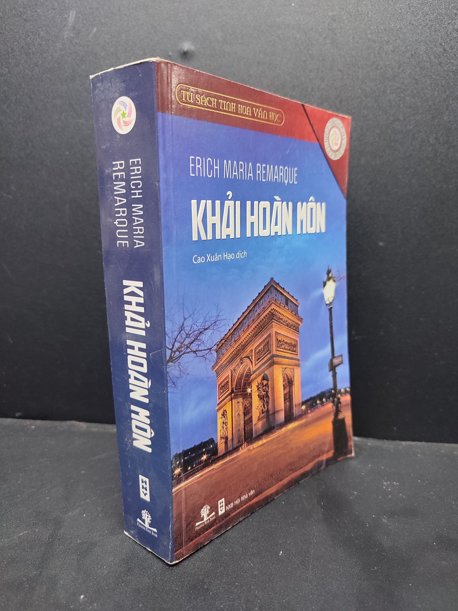 Khải Hoàn Môn mới 80% ố vàng 2012 1406 Erich Maria Remarque (SL có thể đặt: 3 Cuốn) - SÁCH ĐẠI HỌC