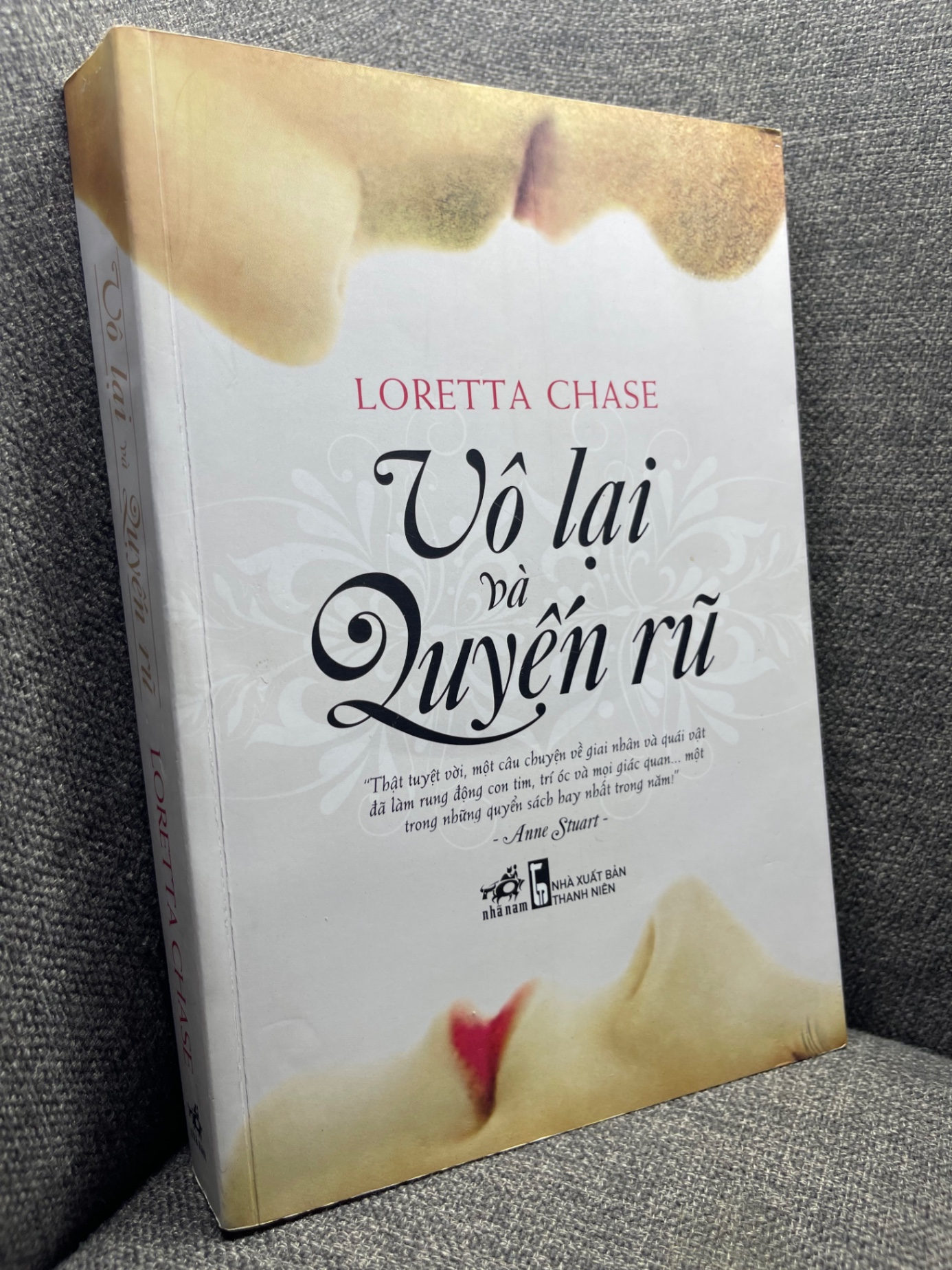 Vô lại và quyến rũ Loretta Chase 2011 mới 80% 1704 (SL có thể đặt: 1 Cuốn) - SÁCH ĐẠI HỌC