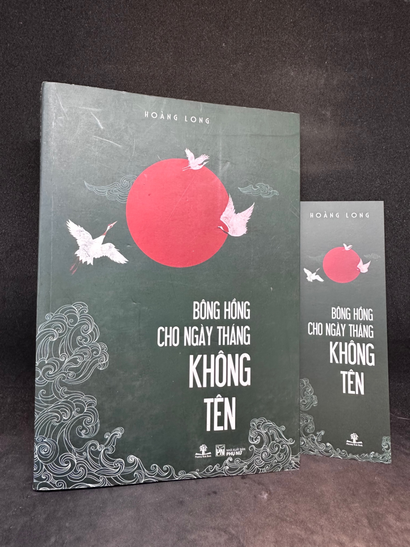 Bông Hồng cho ngày tháng không tên Hoàng Long New 90% 1705 (SL có thể đặt: 1 Cuốn) - SÁCH ĐẠI HỌC
