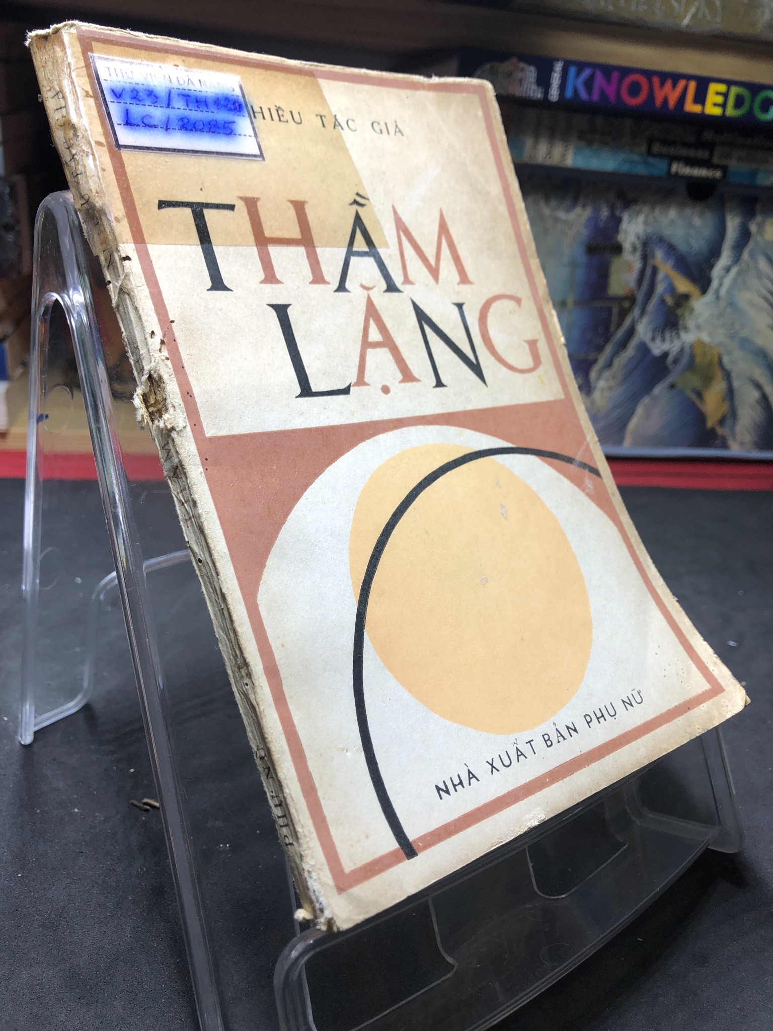 Thầm lặng 1979 mới 50% ố vàng rách bìa Nhiều tác giả 0906 (SL có thể đặt: 1 Cuốn) - SÁCH ĐẠI HỌC