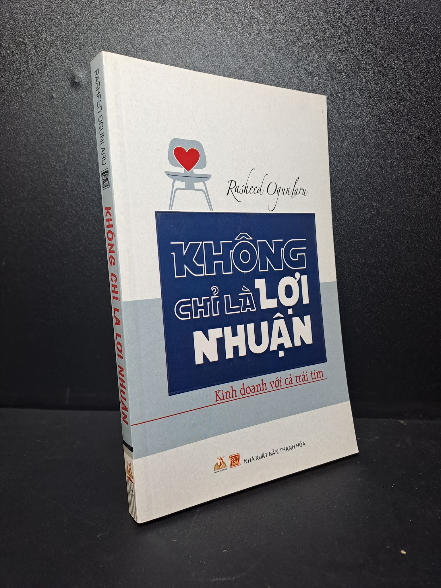 Không chỉ là lợi nhuận mới 80% bị ố 2015 2609 (SL có thể đặt: 1 Cuốn) - SÁCH ĐẠI HỌC