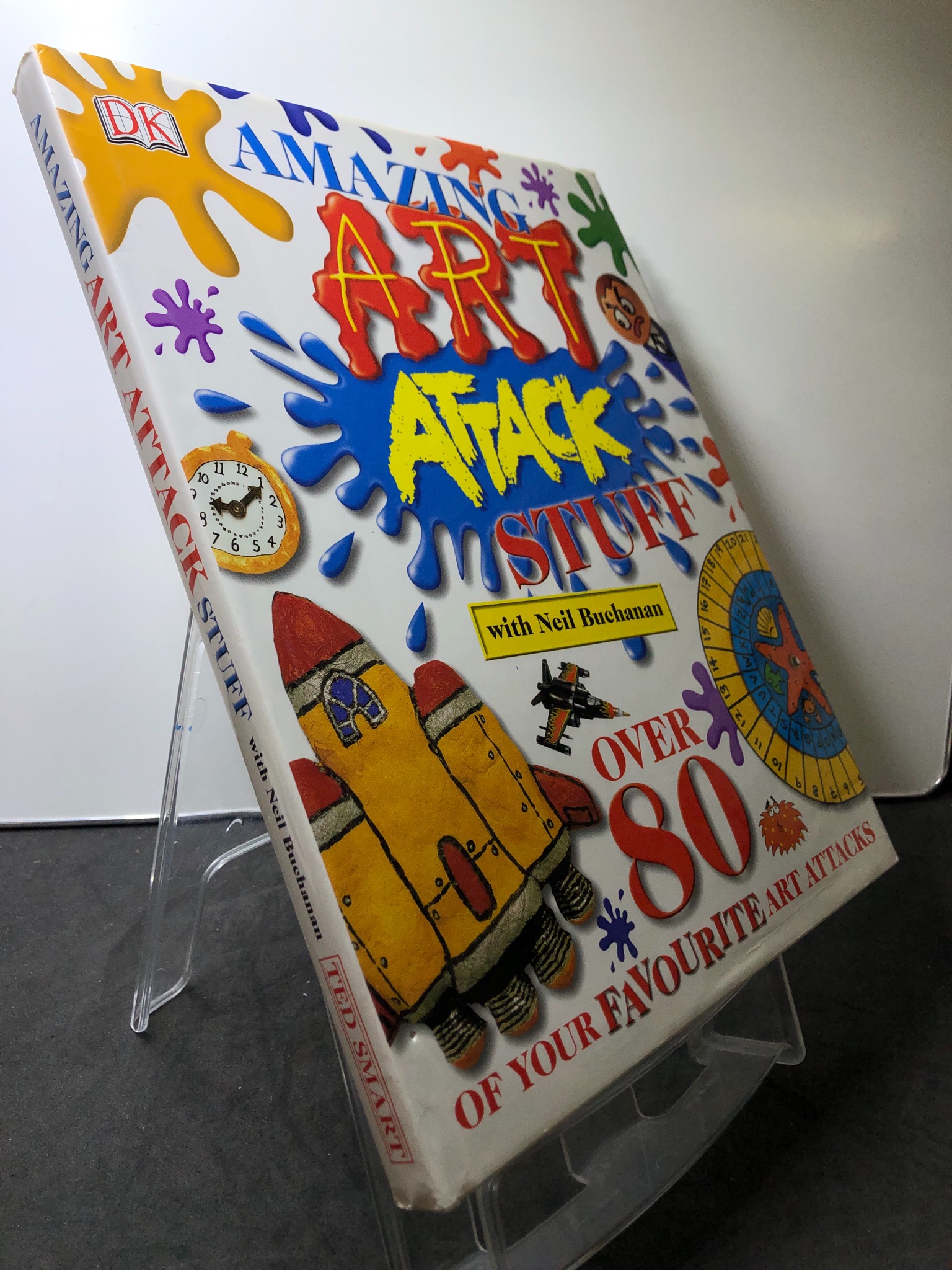 Amazing Art Attack Stuff BÌA CỨNG DK mới 85% bẩn nhẹ Neil Buchanan 3107 Sách ngoại văn (SL có thể đặt: 1 Cuốn) - SÁCH ĐẠI HỌC