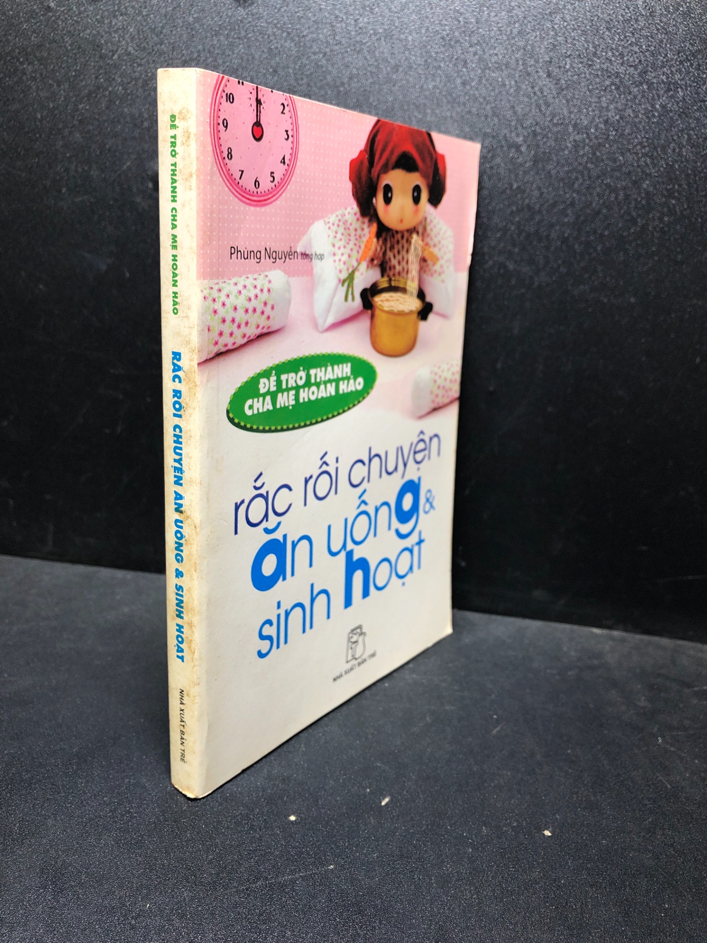 Rắc rối chuyện ăn uống và sinh hoạt 2007 Phùng Nguyễn mới 85% bẩn , ố nhẹ (kỹ năng) 2912 Sách tư duy, kỹ năng sống (SL có thể đặt: 1 Cuốn) - SÁCH ĐẠI HỌC