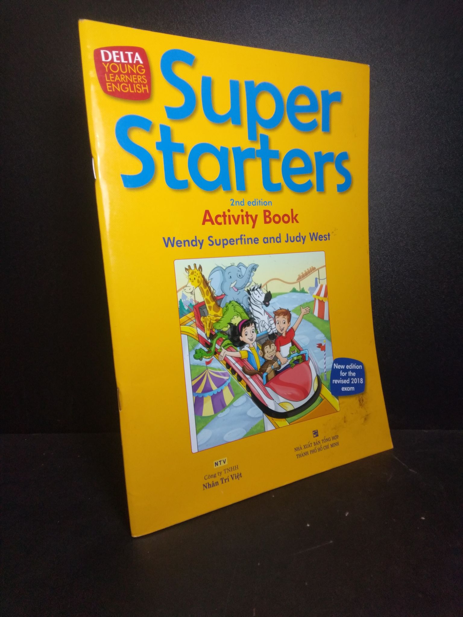 Super starters 2nd edition Activity Book Wendy Superfine and Judi West năm 2020 mới 80% bẩn nhẹ 0212 Sách chuyên môn (SL có thể đặt: 1 Cuốn) - SÁCH ĐẠI HỌC