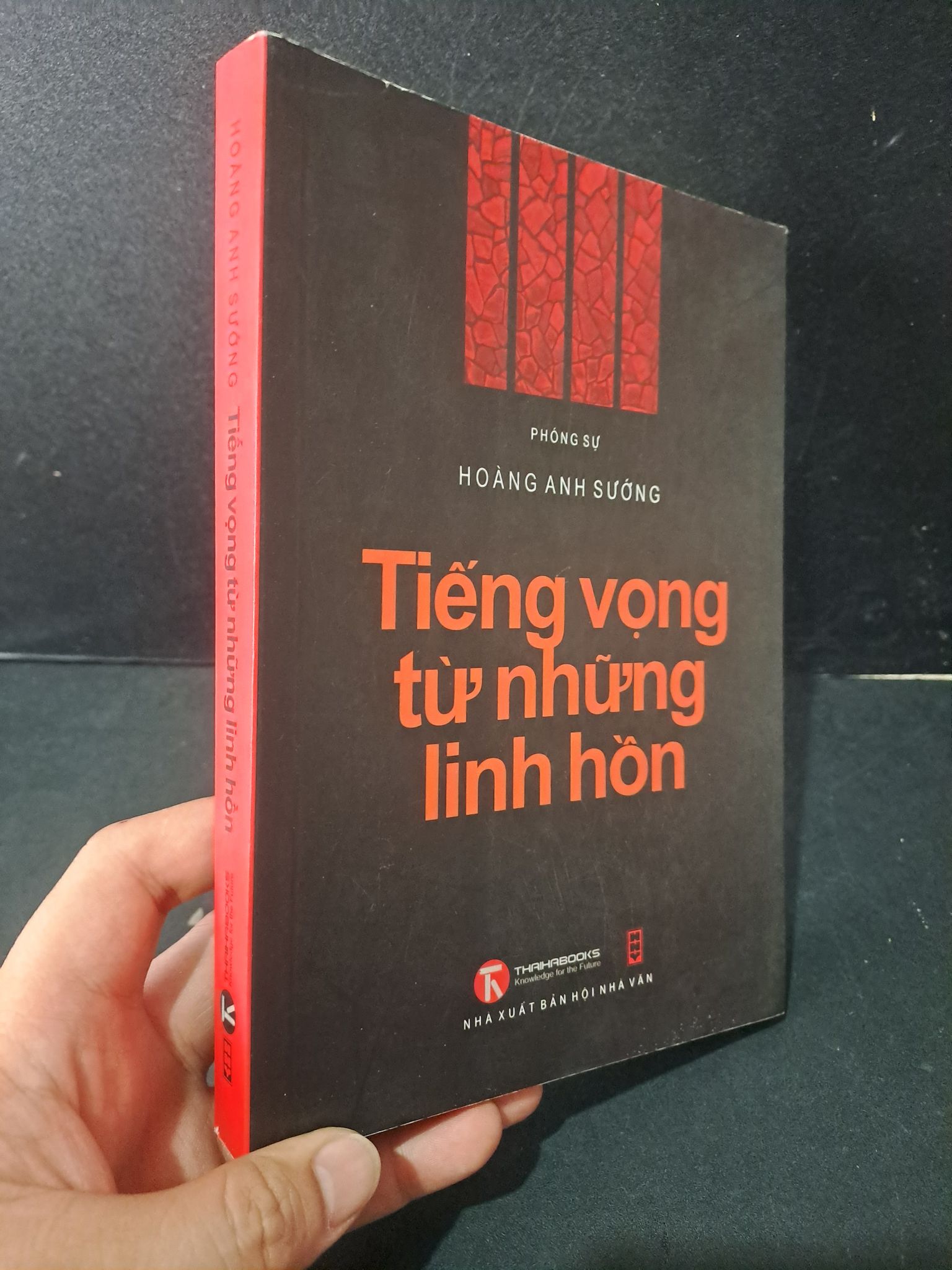 Tiếng vọng từ những linh hồn mới 80% bẩn nhẹ, tróc gáy nhẹ 2016 Hoàng Anh Sướng 1804 Sách chính trị, pháp lý (SL có thể đặt: 1 Cuốn) - SÁCH ĐẠI HỌC