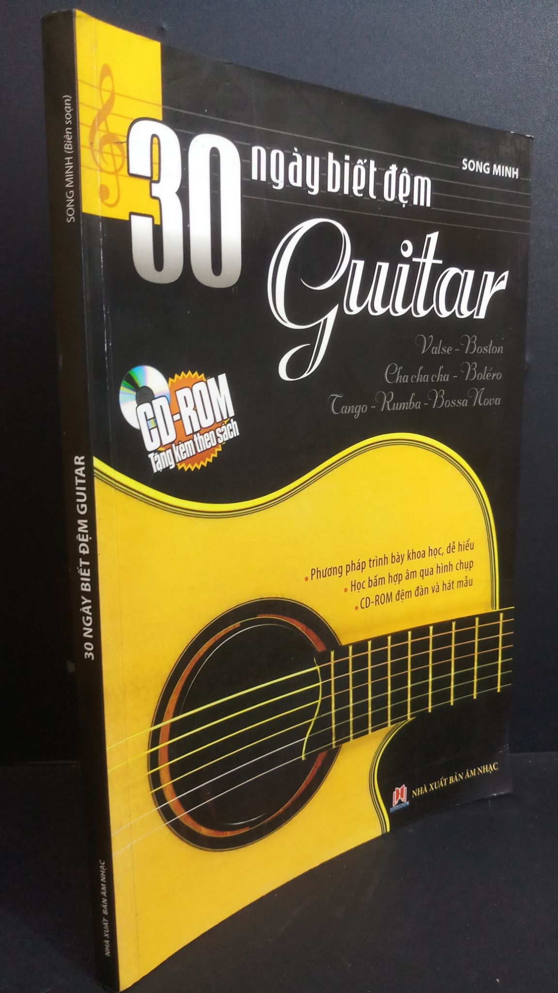 30 ngày biết đệm guitar mới 80% ố 2015 2811 Song Minh Sách tư duy, kỹ năng sống (SL có thể đặt: 2 Cuốn) - SÁCH ĐẠI HỌC
