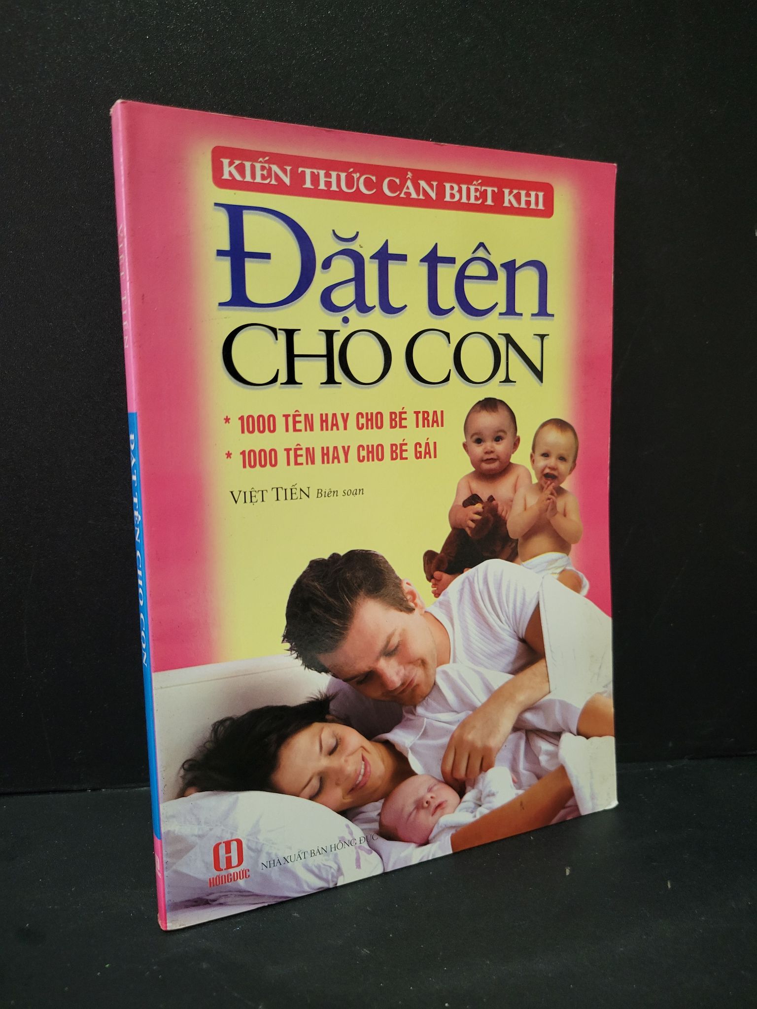 Đặt tên cho con mới 90% bẩn bìa, ố nhẹ, tróc gáy nhẹ 2012 Việt Tiến 1604 Cẩm nang làm cha mẹ (SL có thể đặt: 1 Cuốn) - SÁCH ĐẠI HỌC