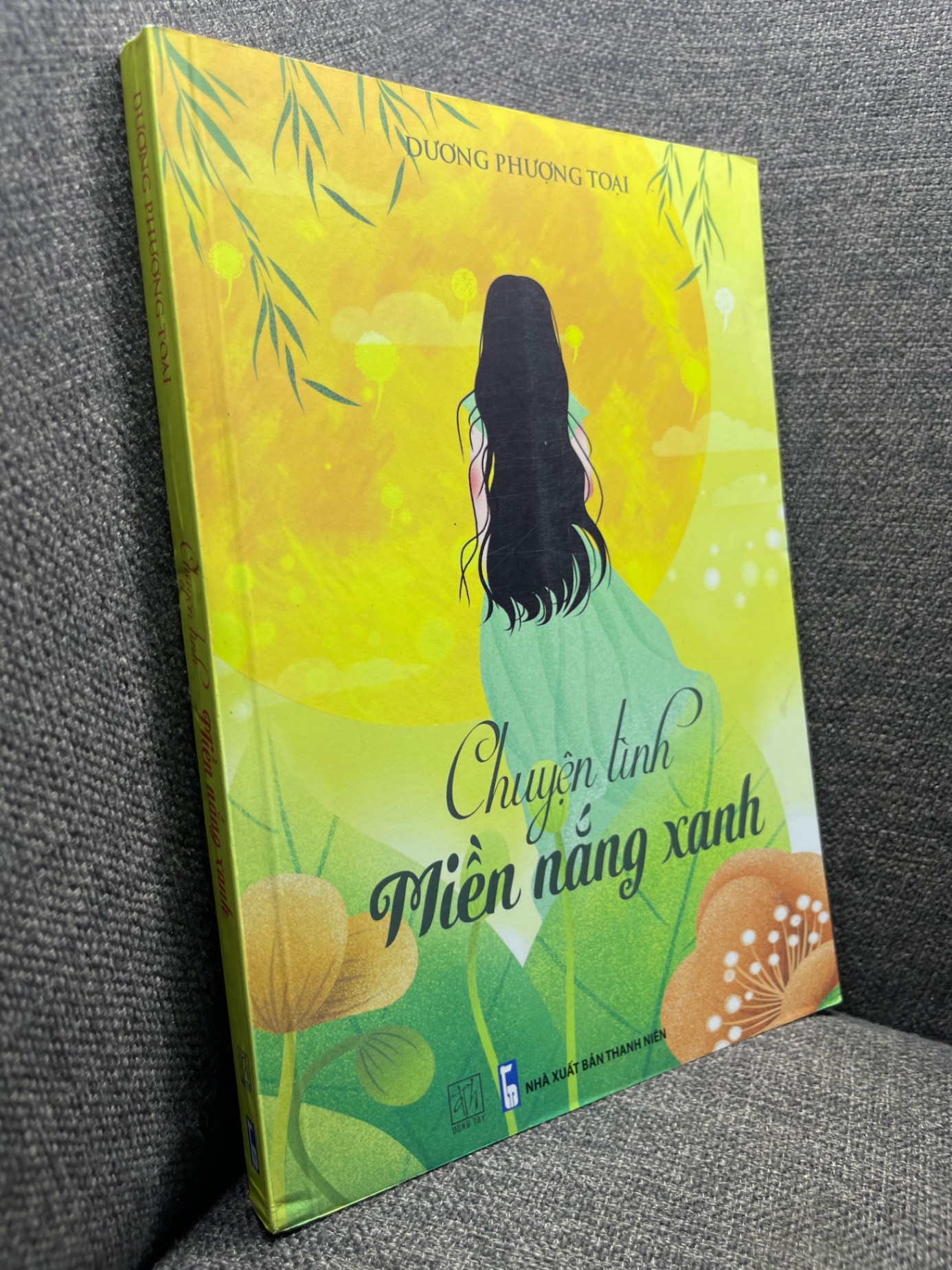 Chuyện tình miền nắng xanh Dương Phượng Toại 2020 mới 80% 1704 (SL có thể đặt: 1 Cuốn) - SÁCH ĐẠI HỌC