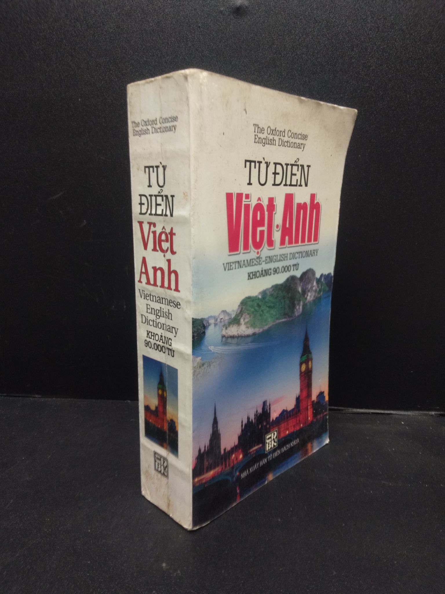 Từ điển Việt Anh khoảng 90.000 từ năm 2014 mới 80% bẩn ố nhẹ 2902 Từ điển tiếng Anh (SL có thể đặt: 1 Cuốn) - SÁCH ĐẠI HỌC