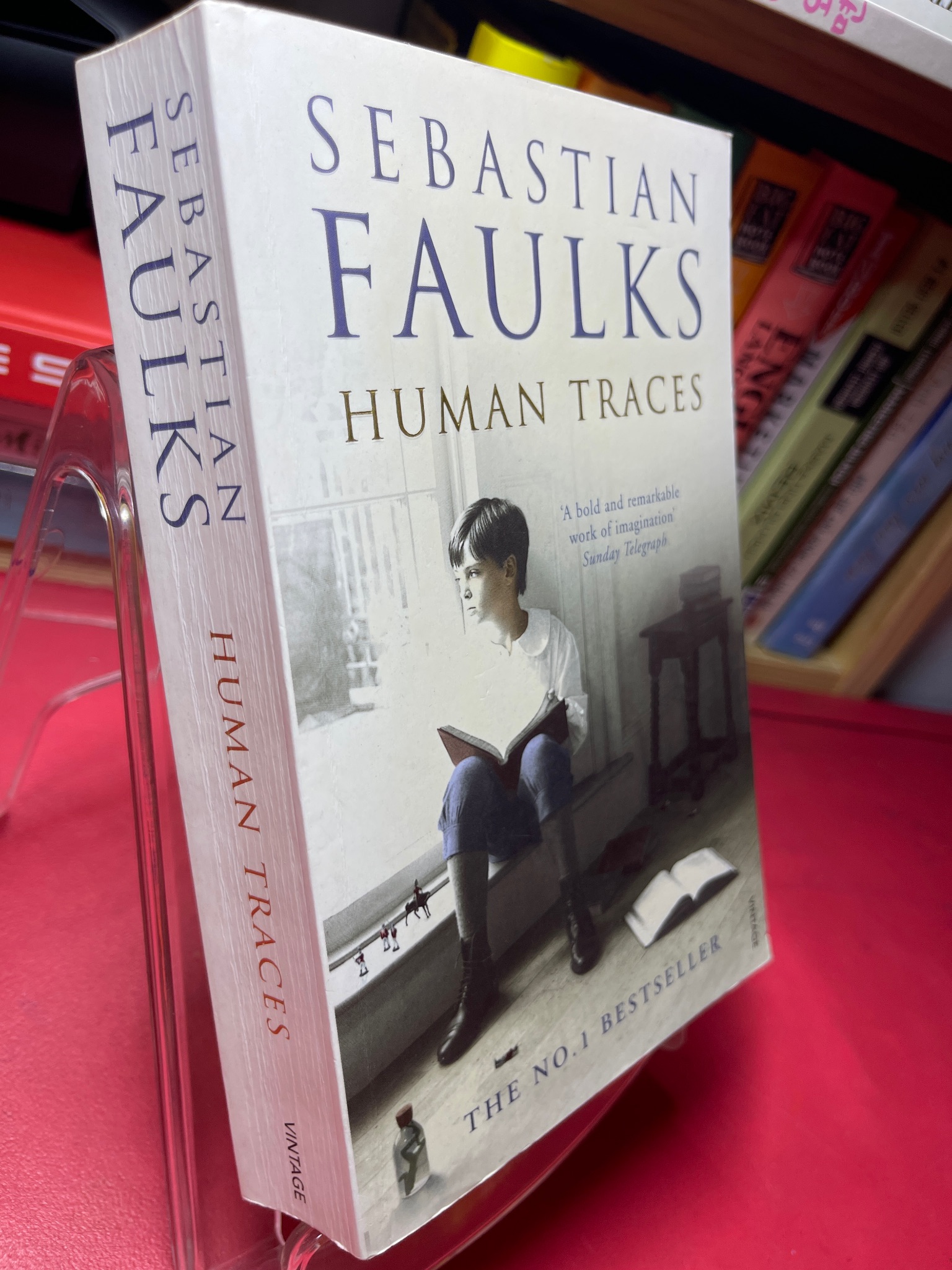 Human traces mới 90% Sebastian Faulks 1905 Sách ngoại văn (SL có thể đặt: 1 Cuốn) - SÁCH ĐẠI HỌC