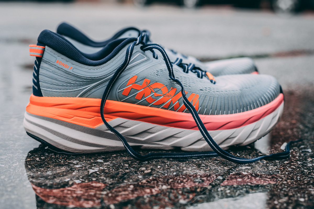 Review giày chạy bộ Hoka One One Bondi 7