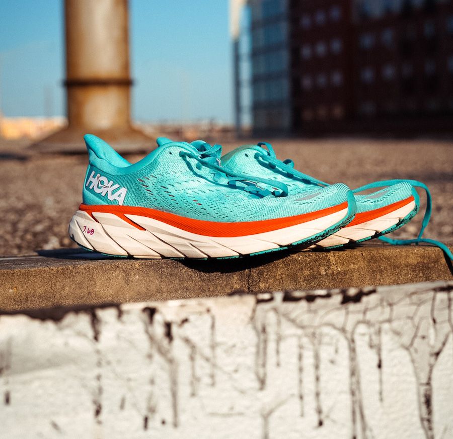 Review Hoka Clifton 8 - đôi giày chạy bộ phù hợp với mọi runner