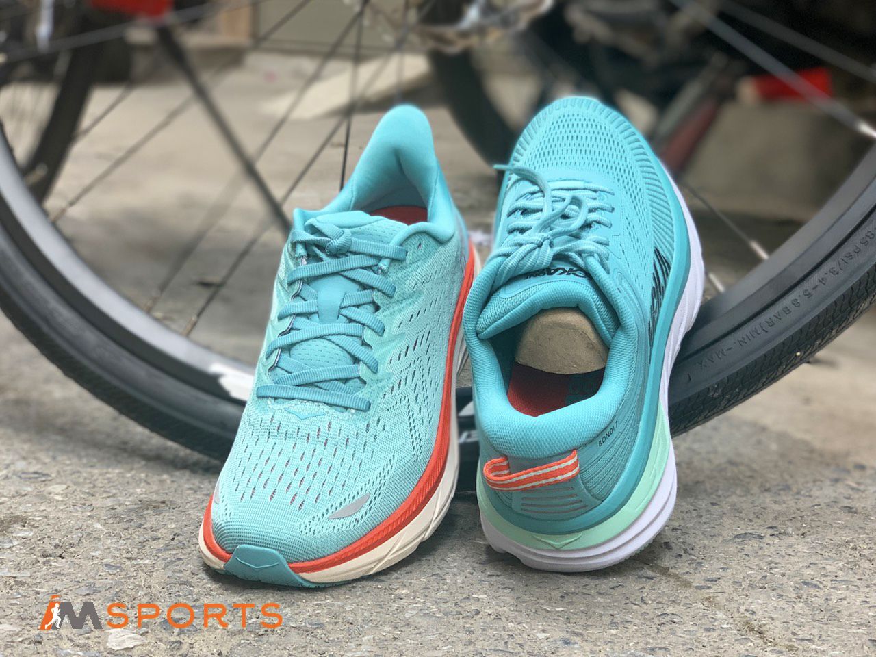 Giày chạy bộ Hoka Bondi vs Hoka Clifton