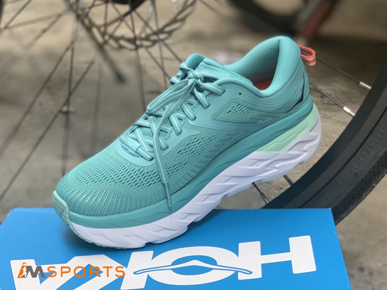 Giày chạy bộ Hoka Bondi 7