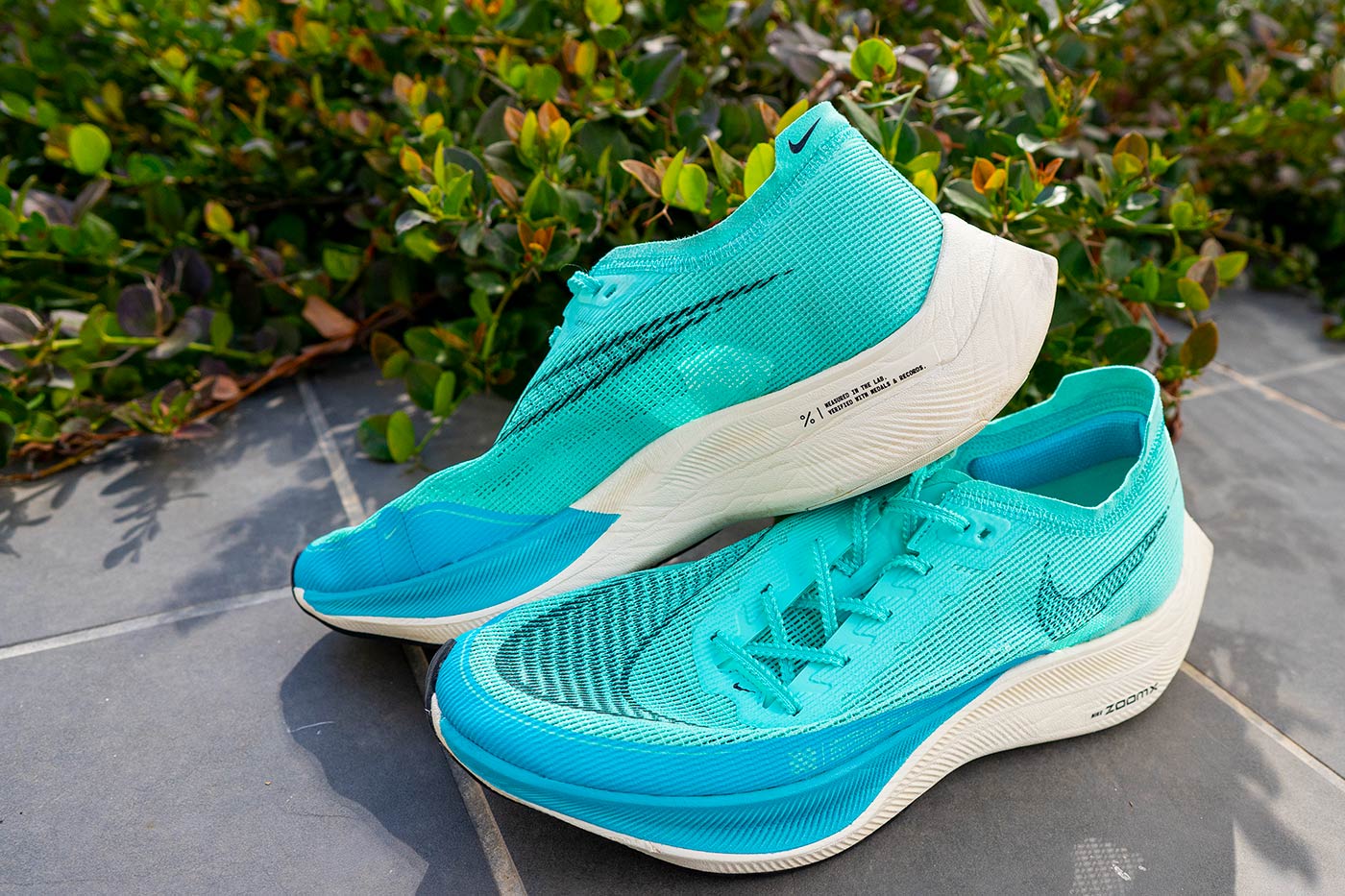 giày chạy bộ Nike ZoomX Vaporfly Next% 2