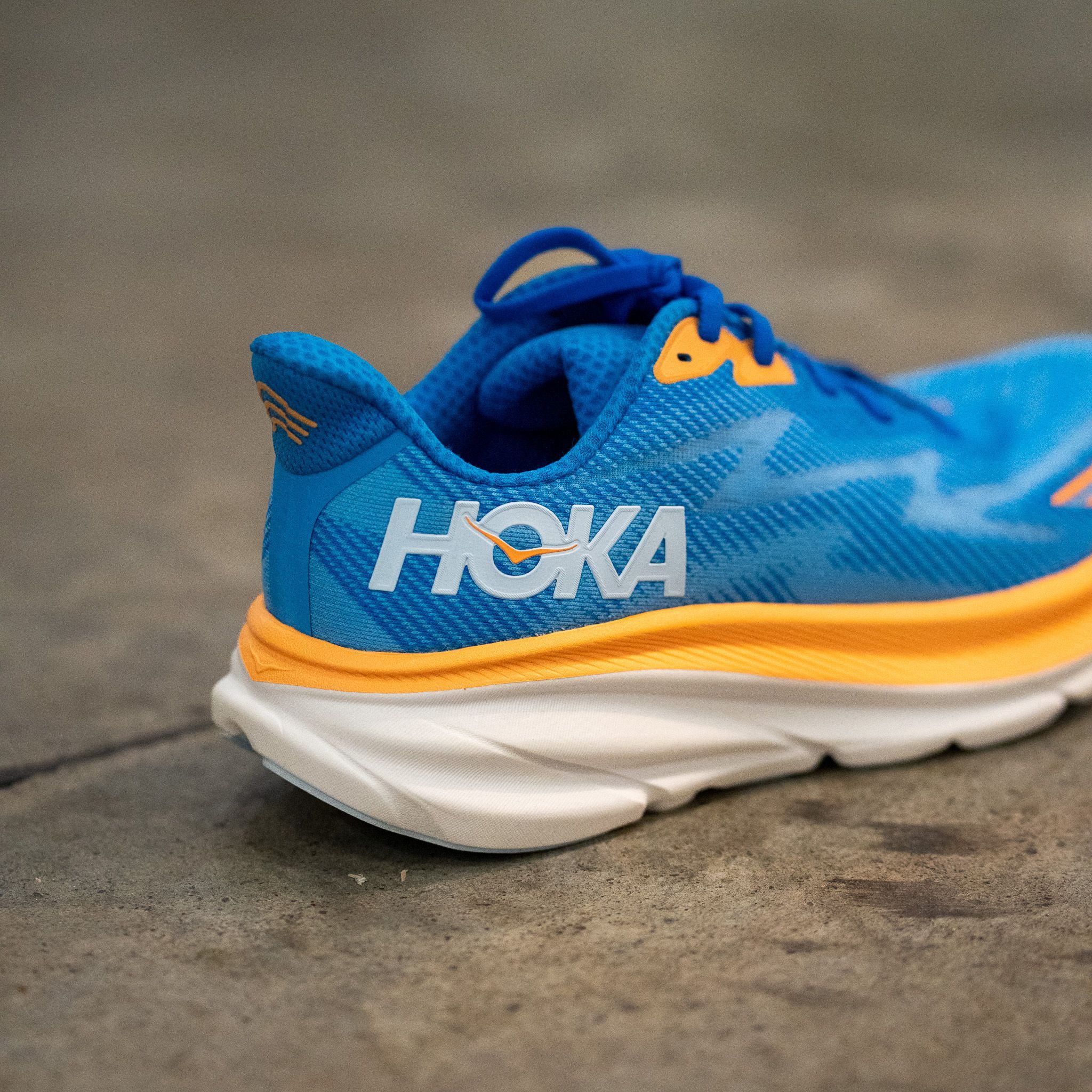 Hoka Clifton 9