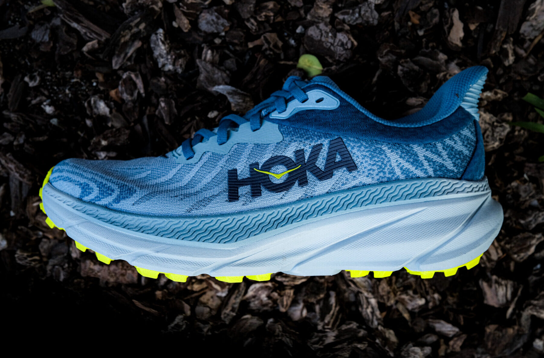 giày chạy trail Hoka Challenger 7