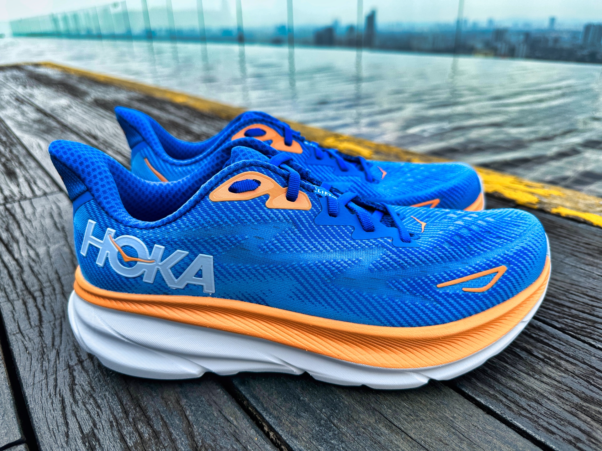 giày đi bộ Hoka Clifton 9