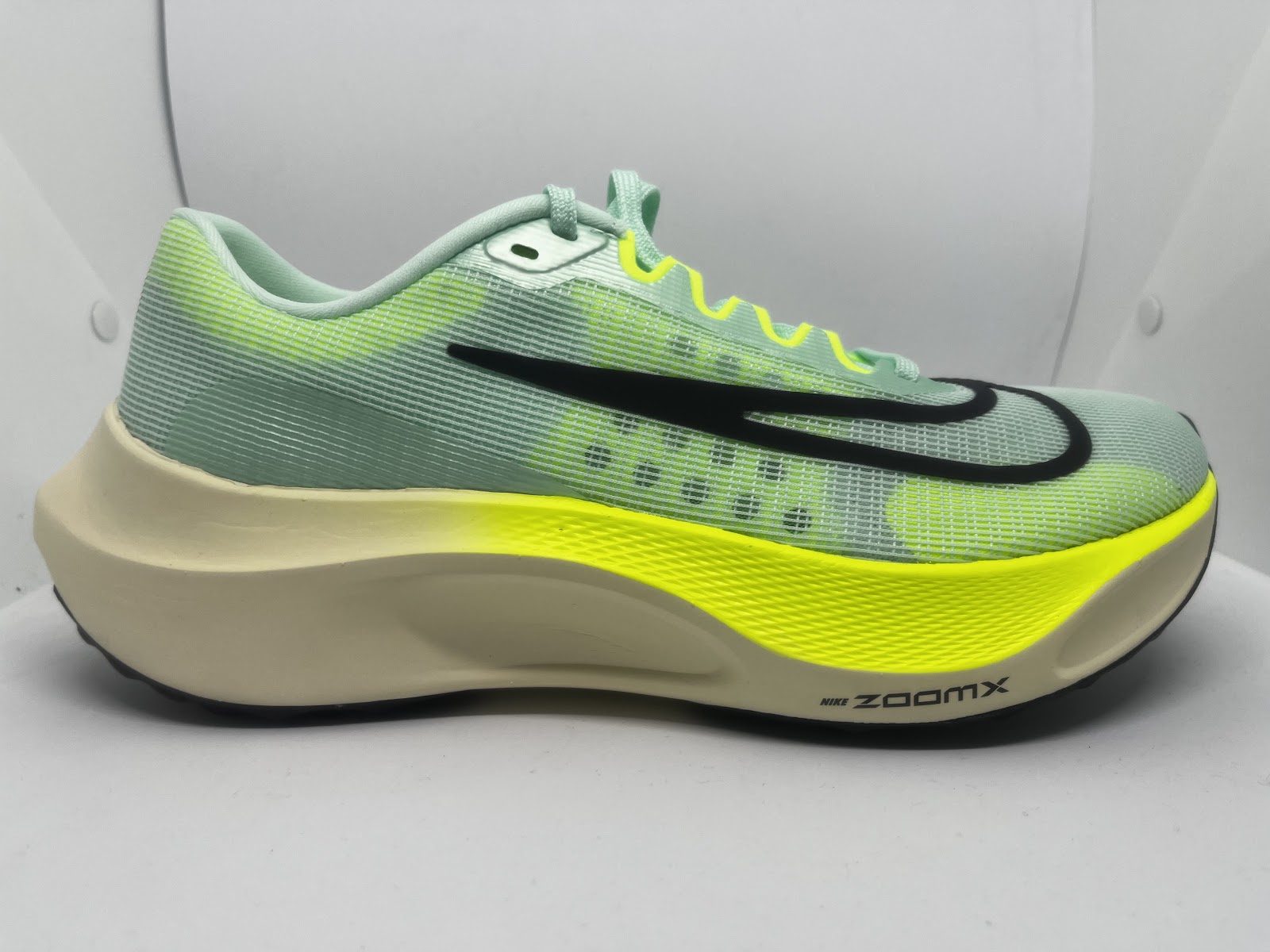 giày chạy bộ Nike Zoom Fly 5