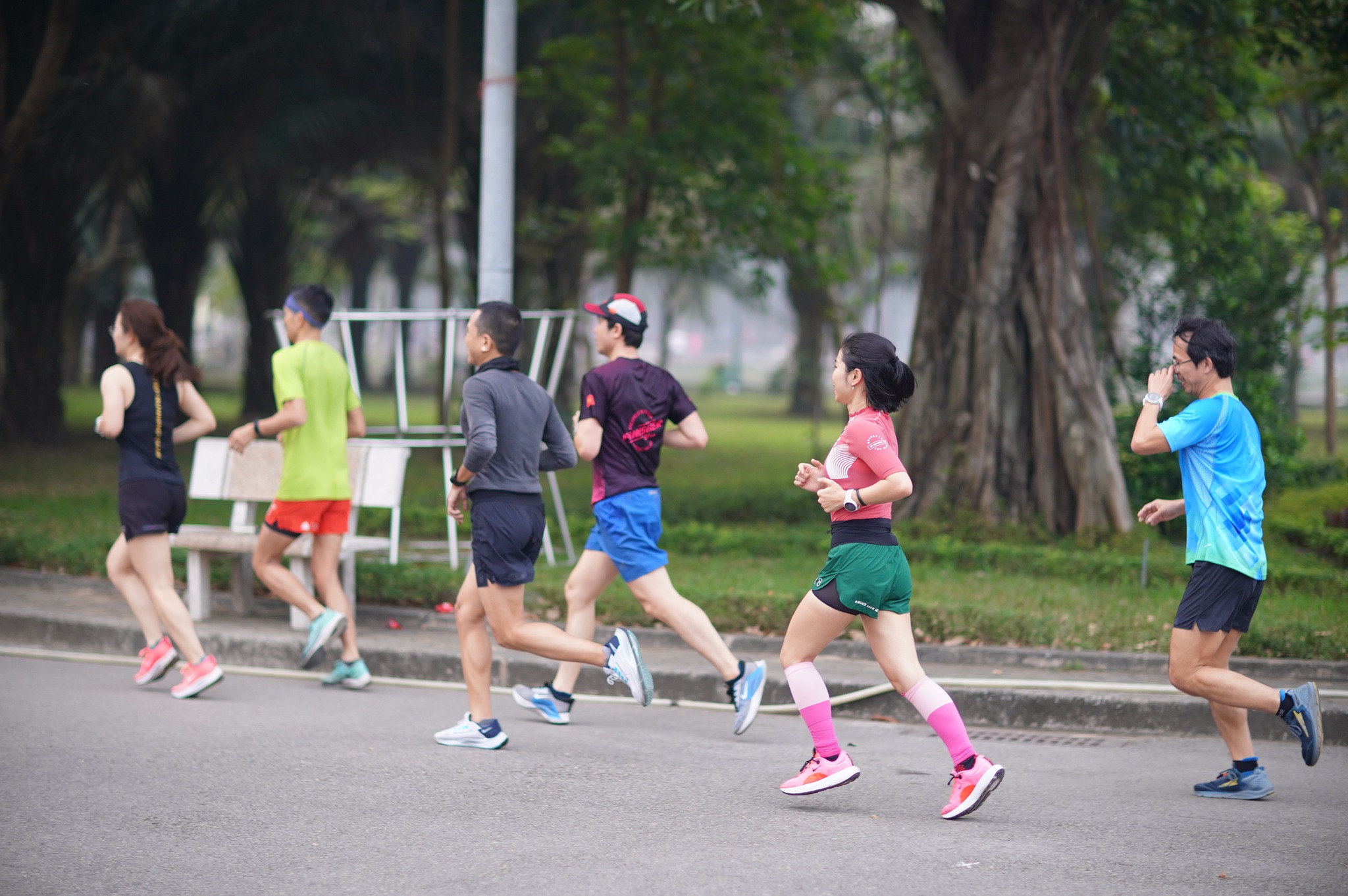 Chạy bộ tại Công viên Cầu Giấy